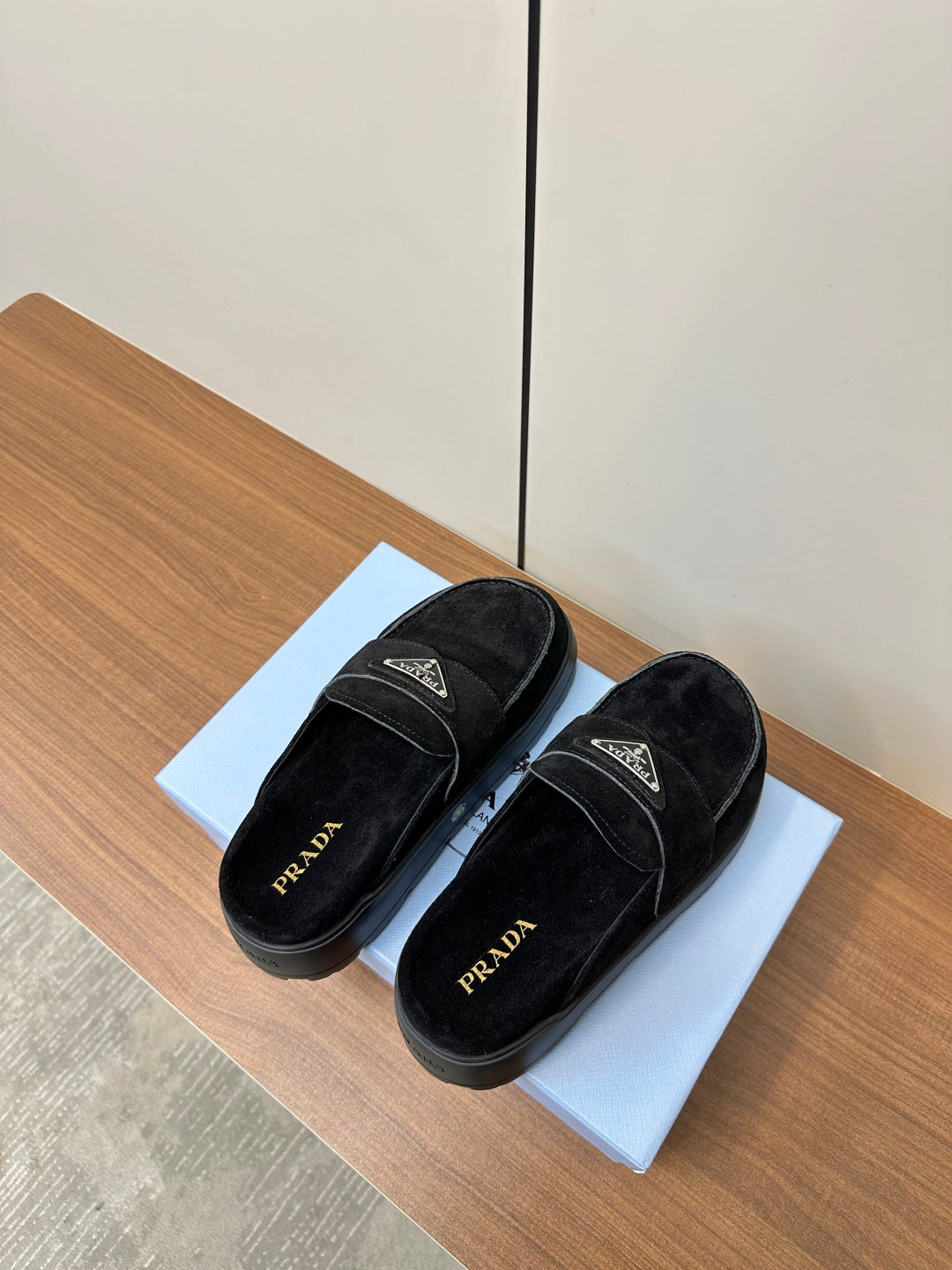 LuxluxHouse Best Quality Women Shoes Prada