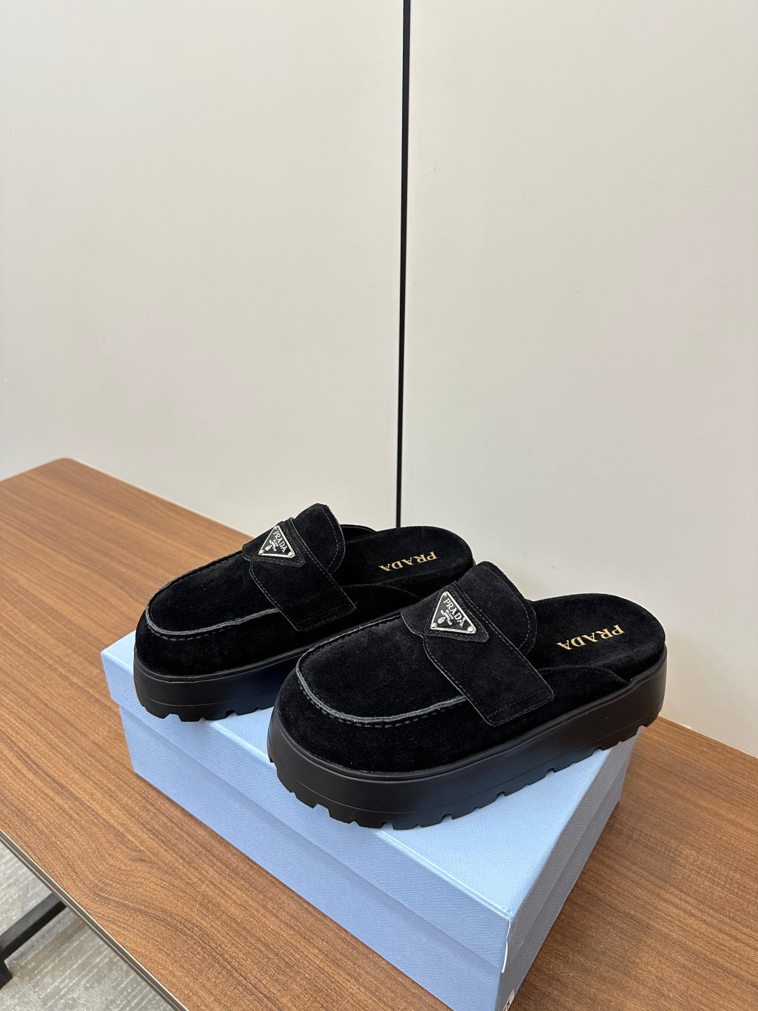 LuxluxHouse Best Quality Women Shoes Prada