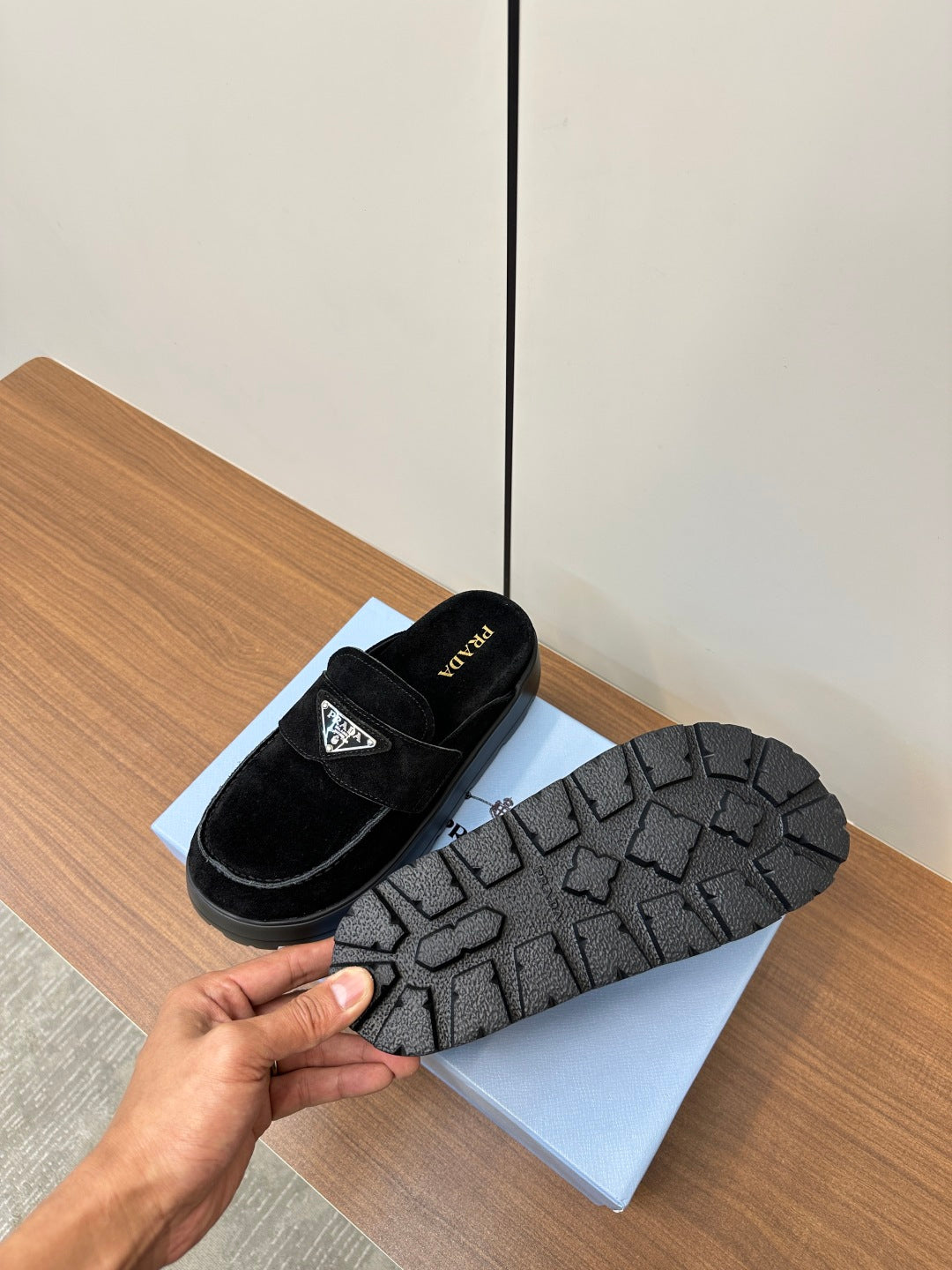 LuxluxHouse Best Quality Women Shoes Prada