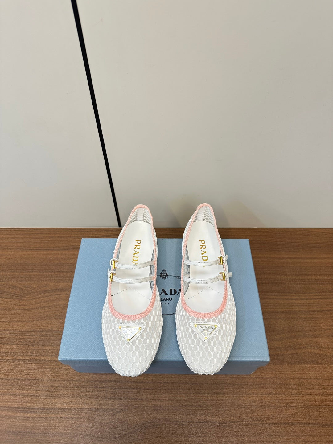LuxluxHouse Best Quality Women Shoes Prada