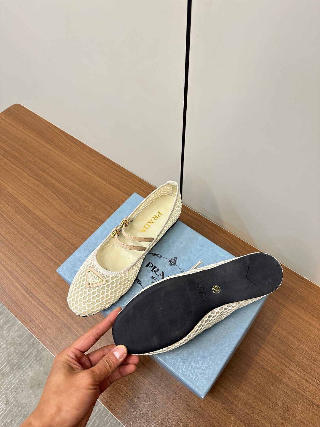 LuxluxHouse Best Quality Women Shoes Prada