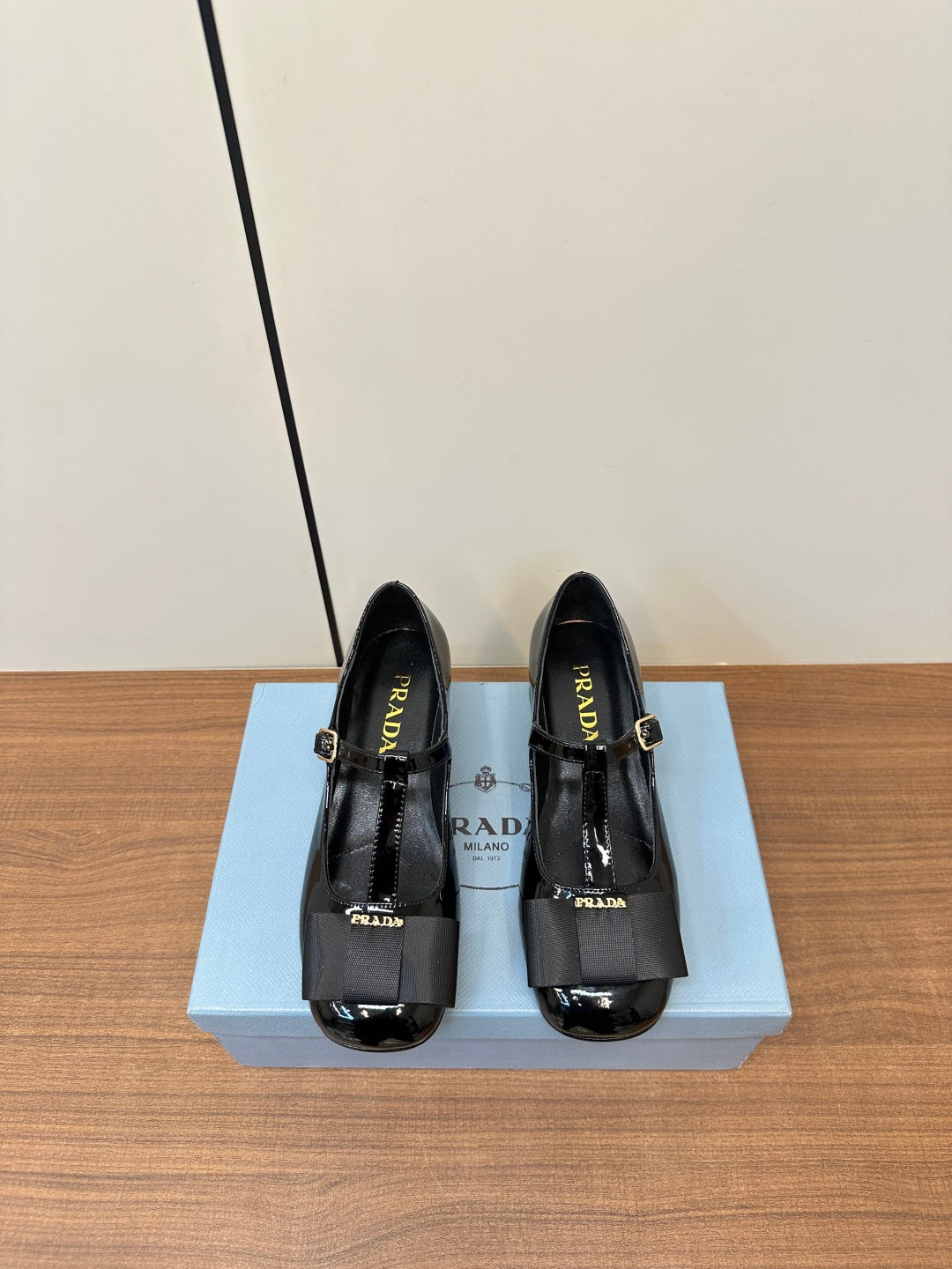 LuxluxHouse Best Quality Women Shoes Prada