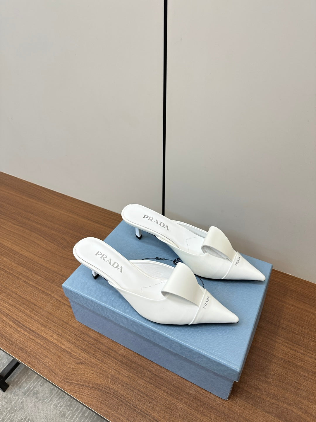 LuxluxHouse Best Quality Women Shoes Prada