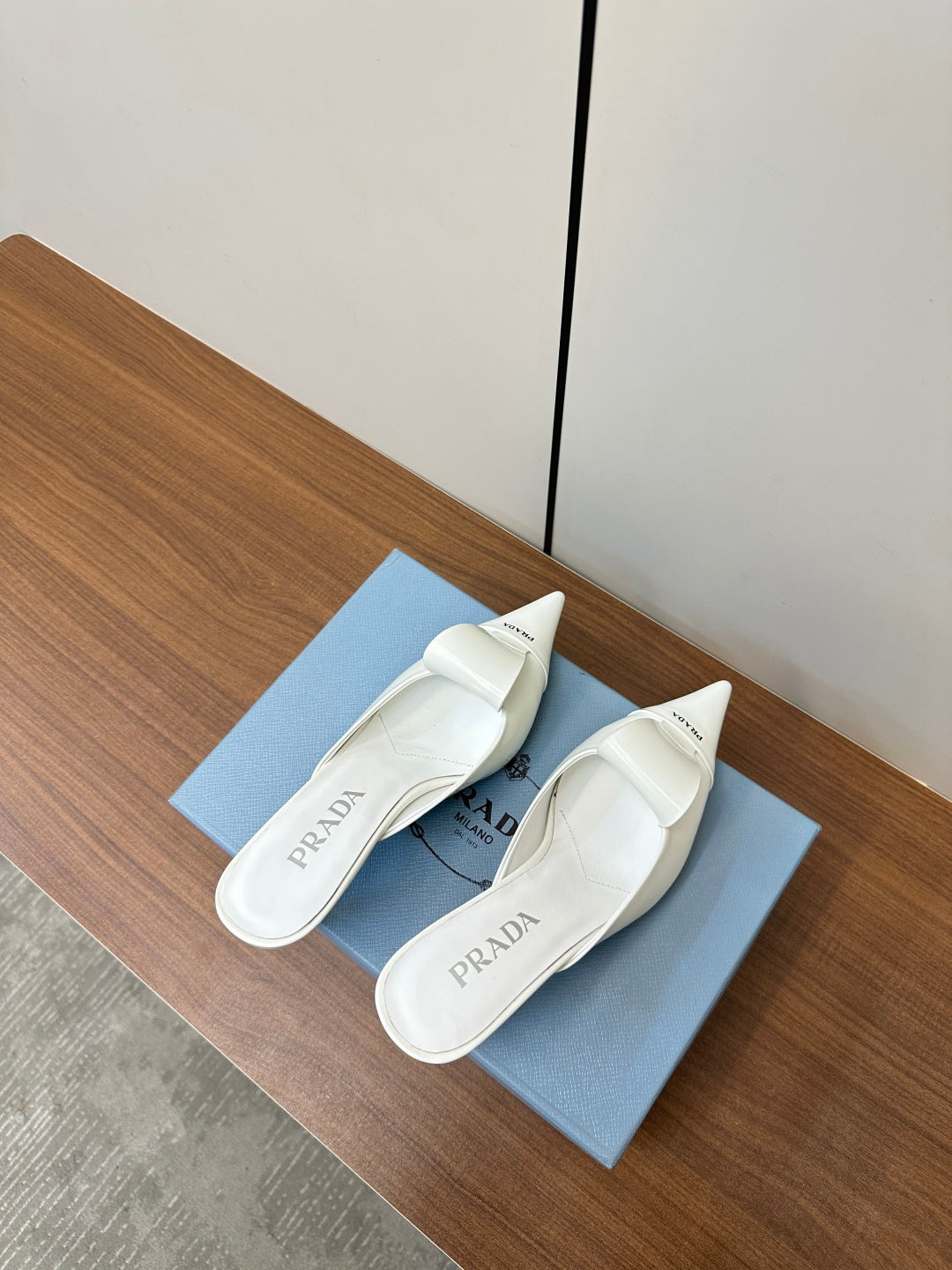 LuxluxHouse Best Quality Women Shoes Prada