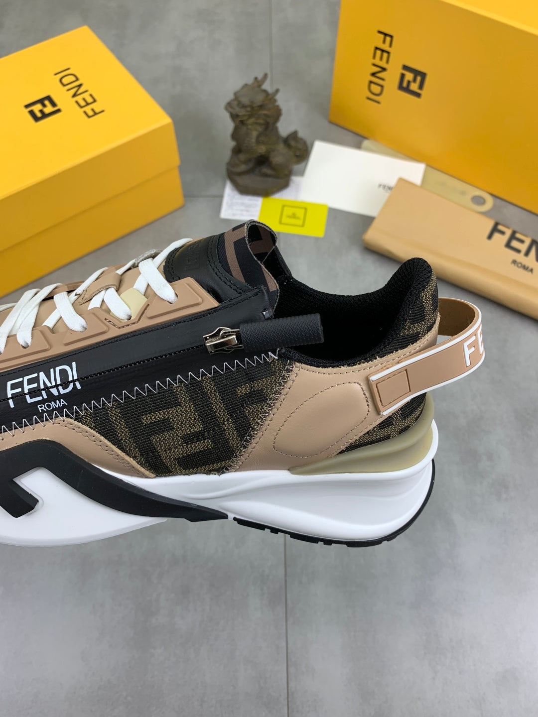 LuxluxHouse Best Quality Shoes Fendi