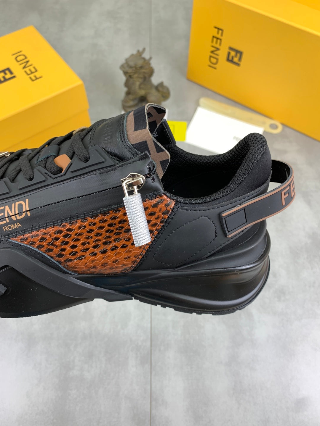 LuxluxHouse Best Quality Shoes Fendi