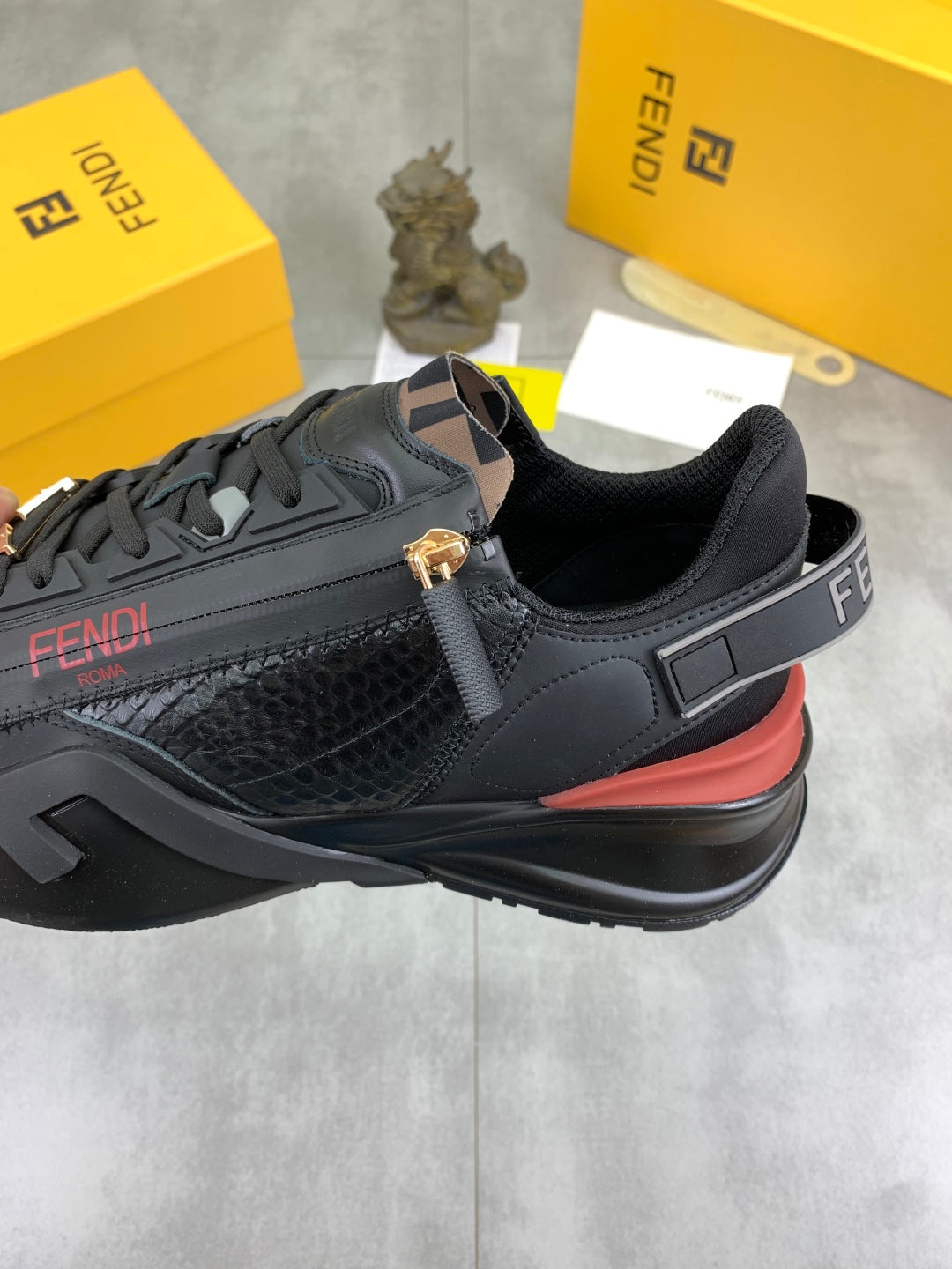 LuxluxHouse Best Quality Shoes Fendi