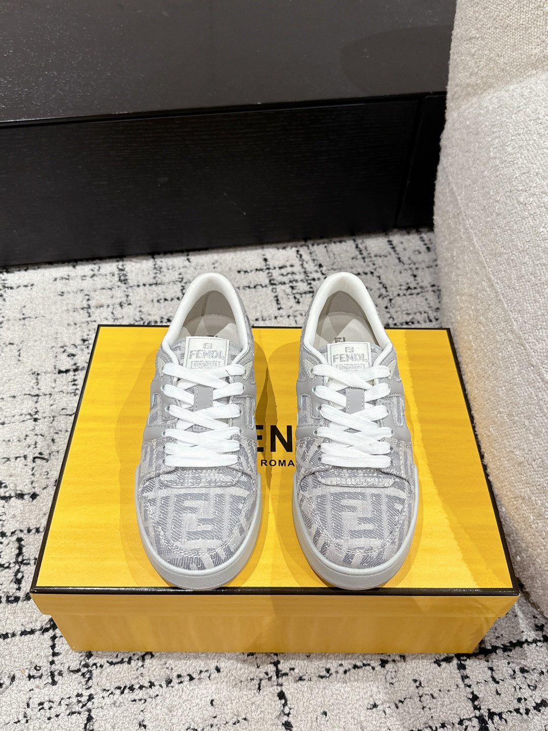 LuxluxHouse Best Quality Shoes Fendi