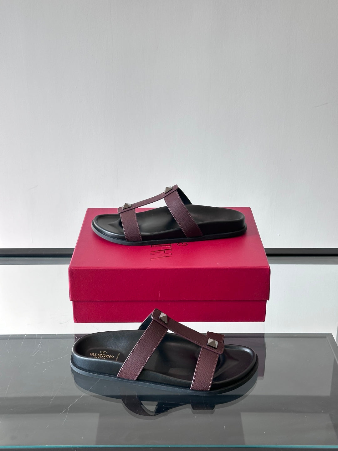 LuxluxHouse Best Quality Sandals Valentino