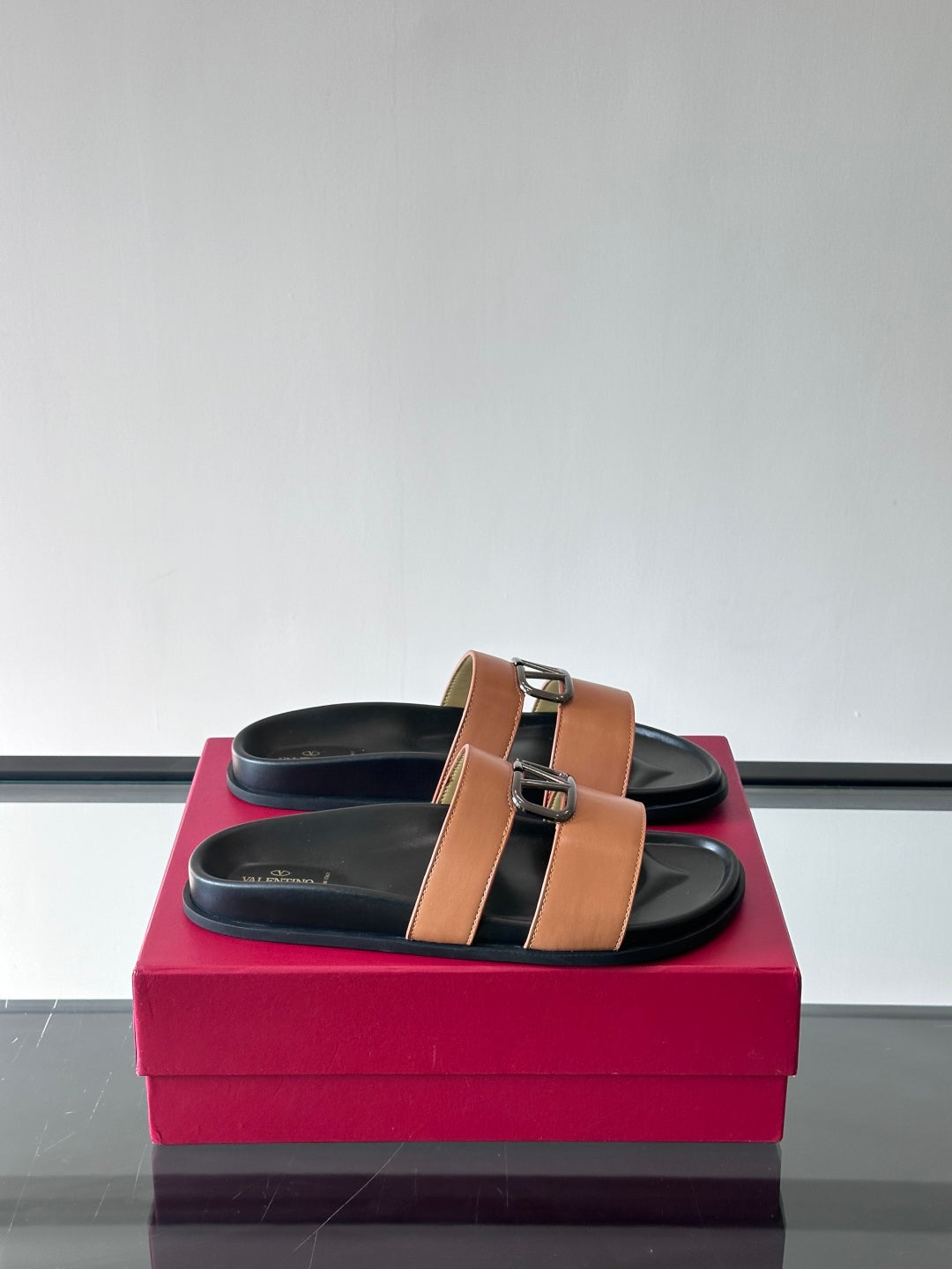 LuxluxHouse Best Quality Sandals Valentino