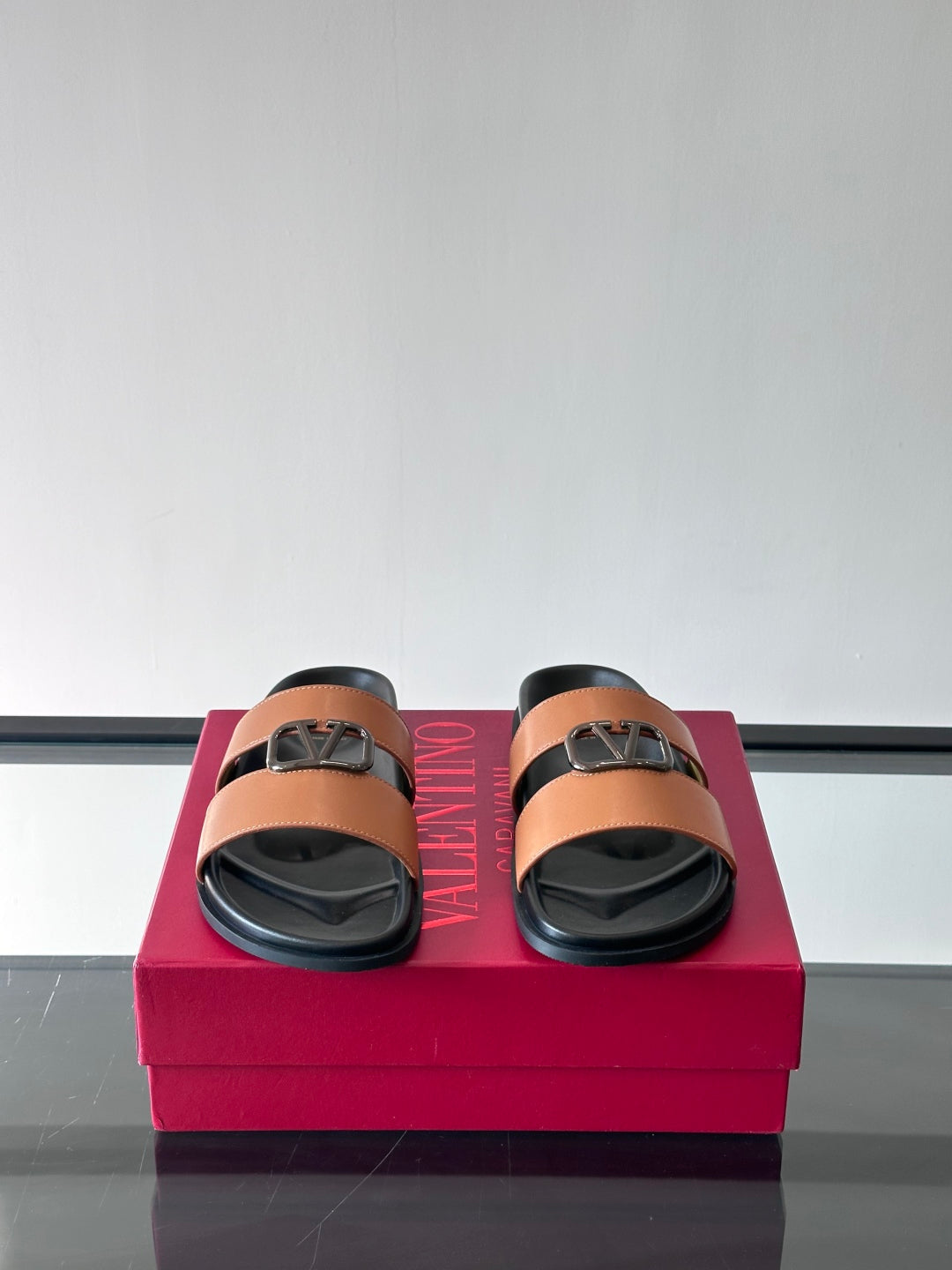 LuxluxHouse Best Quality Sandals Valentino