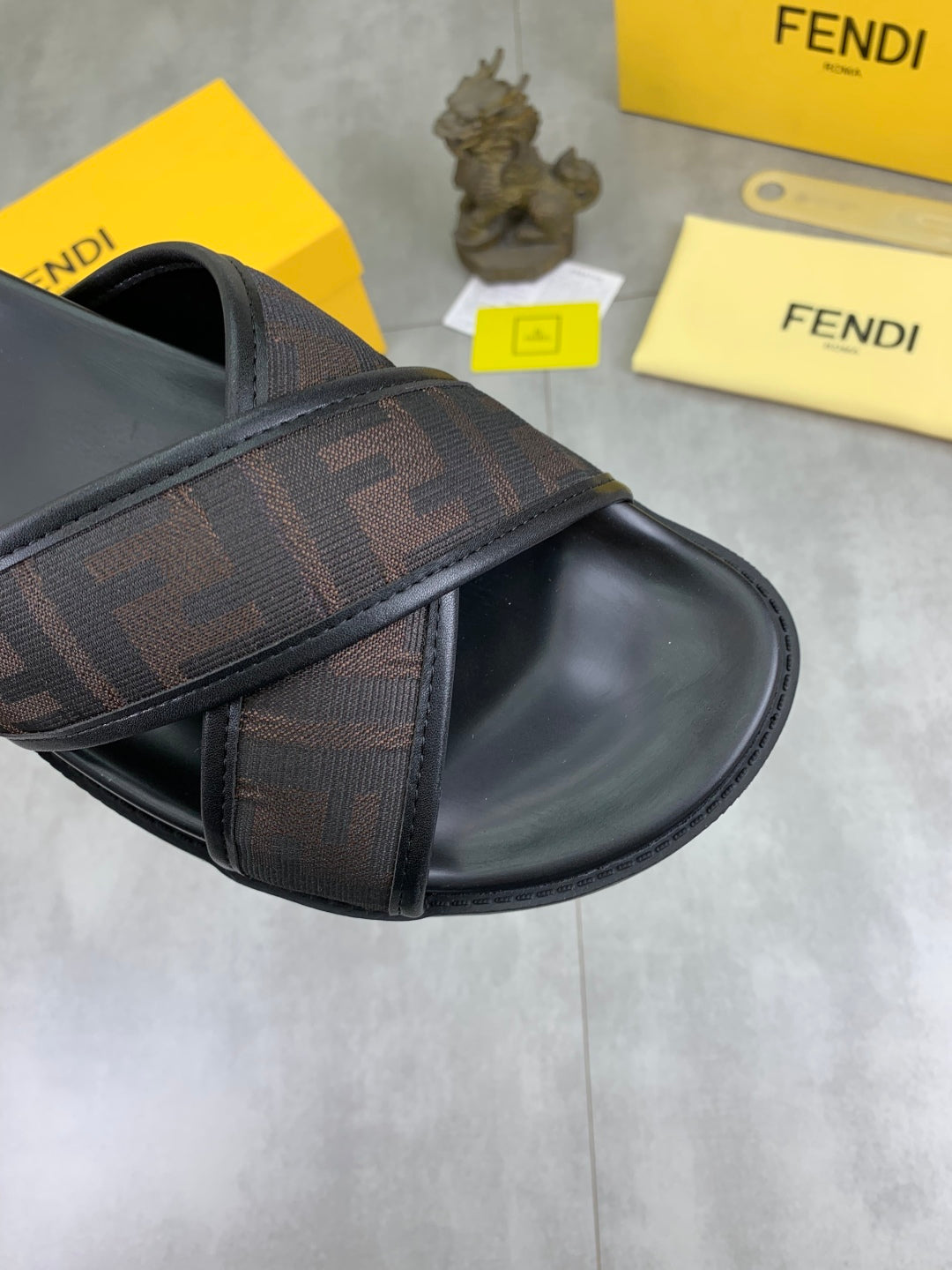 LuxluxHouse Best Quality Sandals Fendi