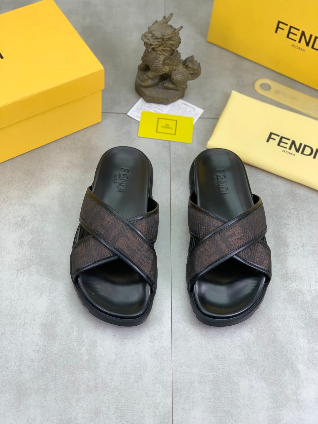 LuxluxHouse Best Quality Sandals Fendi