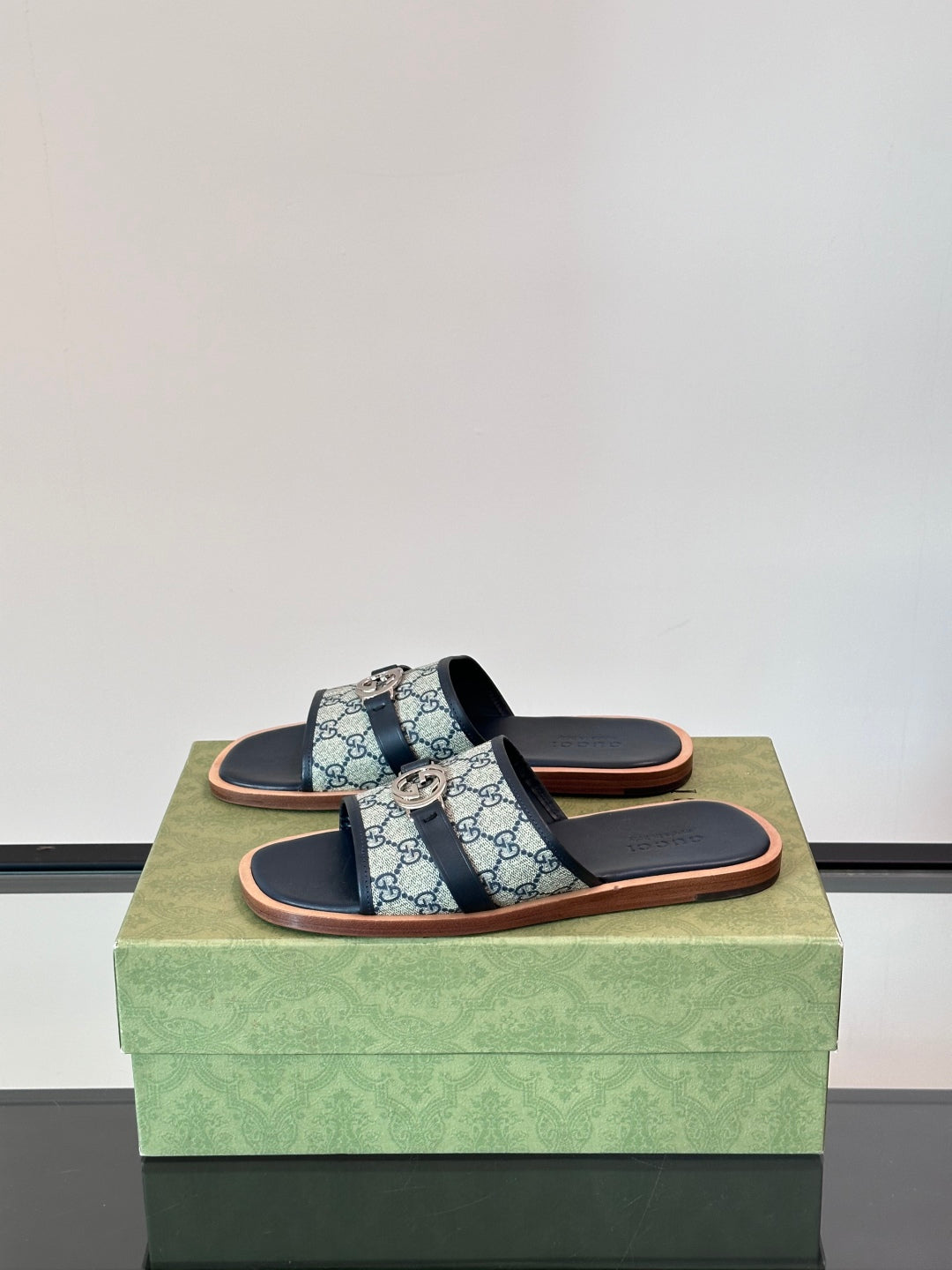LuxluxHouse Best Quality Sandals Gucci
