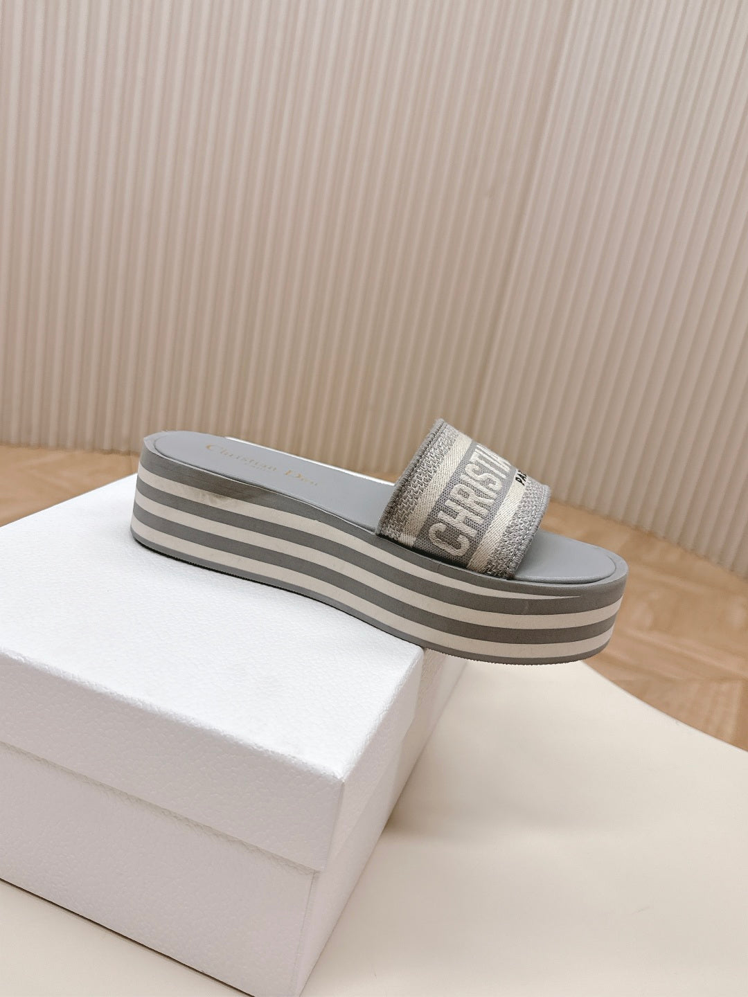 LuxluxHouse Best Quality Women Shoes Dior