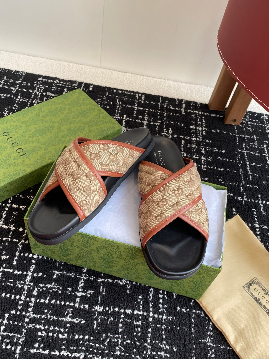 LuxluxHouse Best Quality Sandals Gucci