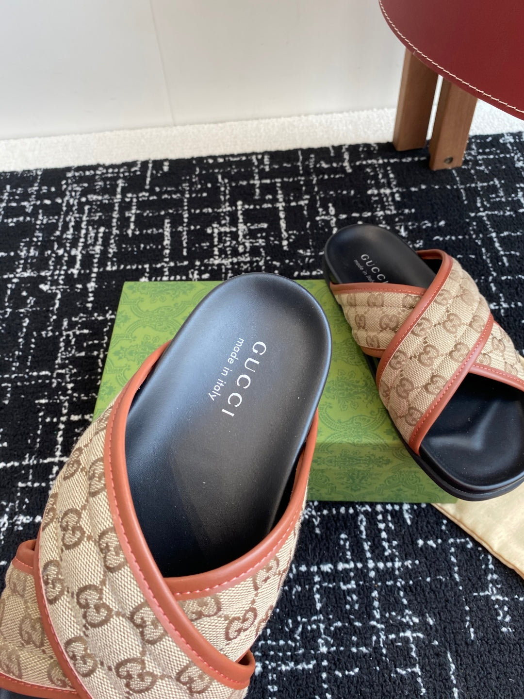 LuxluxHouse Best Quality Sandals Gucci