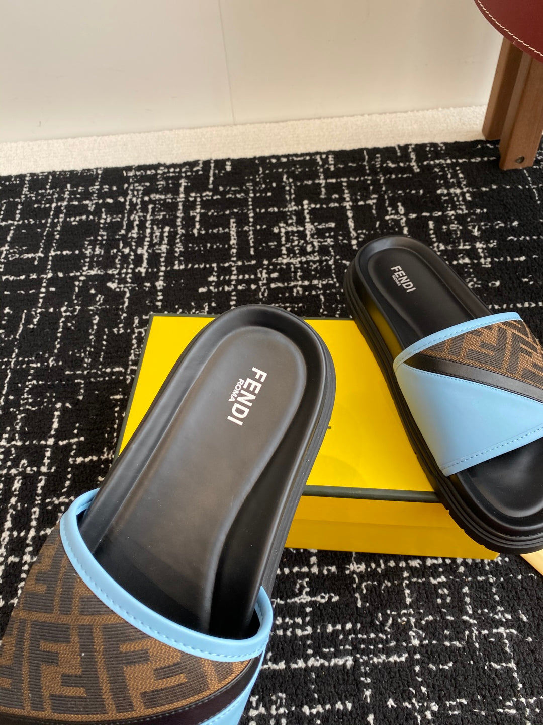 LuxluxHouse Best Quality Sandals Fendi