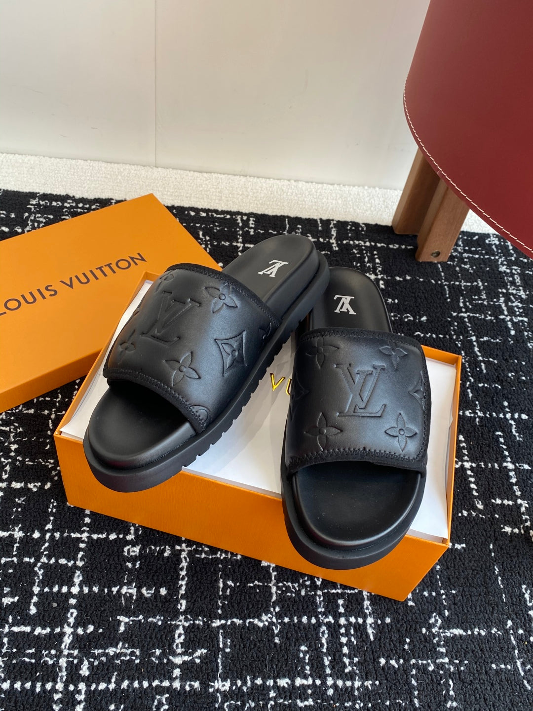 LuxluxHouse Best Quality Sandals Louis Vuitton