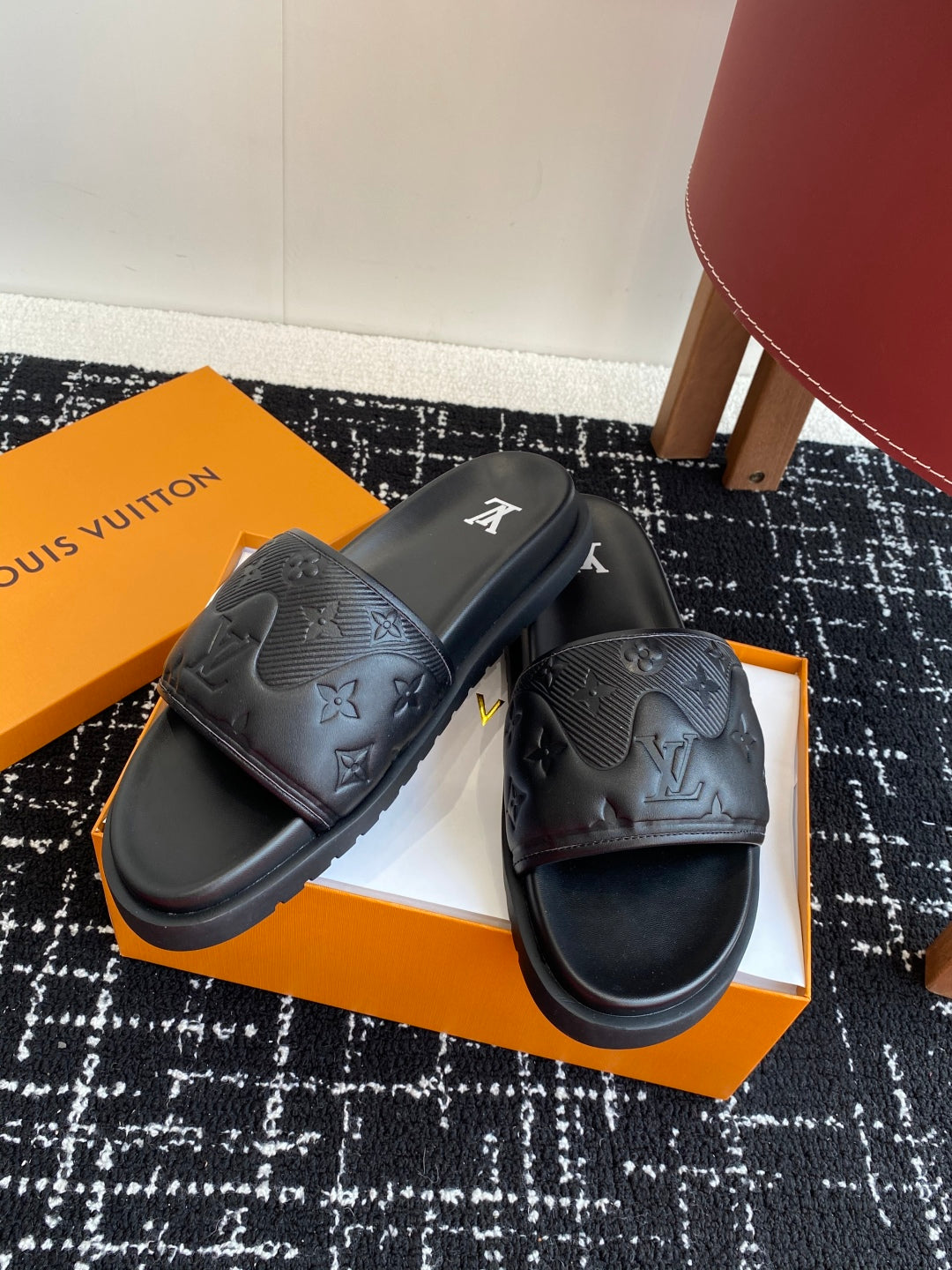 LuxluxHouse Best Quality Sandals Louis Vuitton