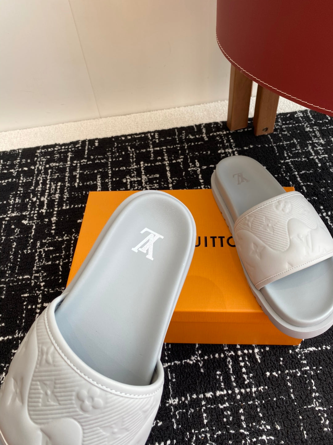 LuxluxHouse Best Quality Sandals Louis Vuitton
