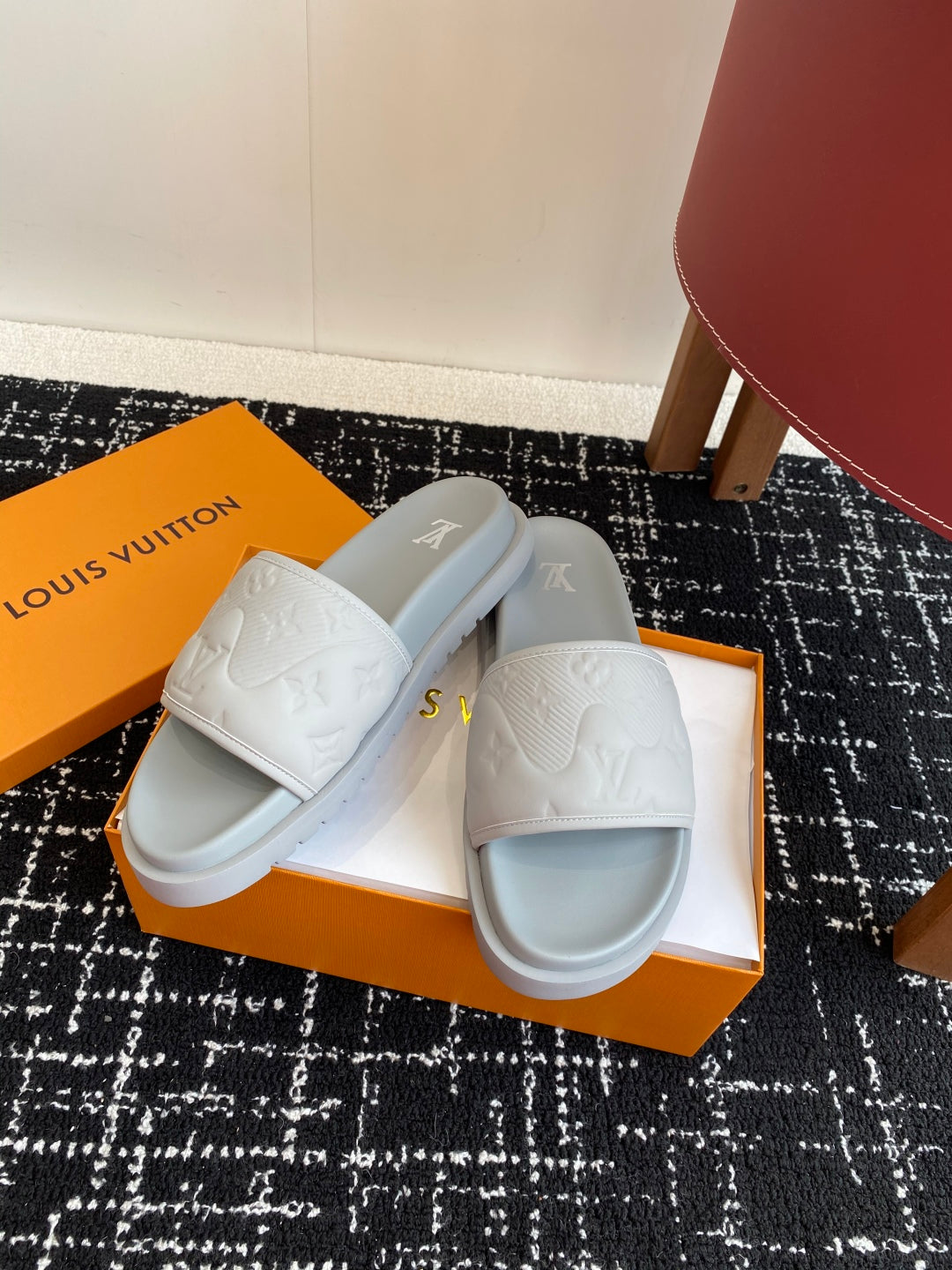 LuxluxHouse Best Quality Sandals Louis Vuitton