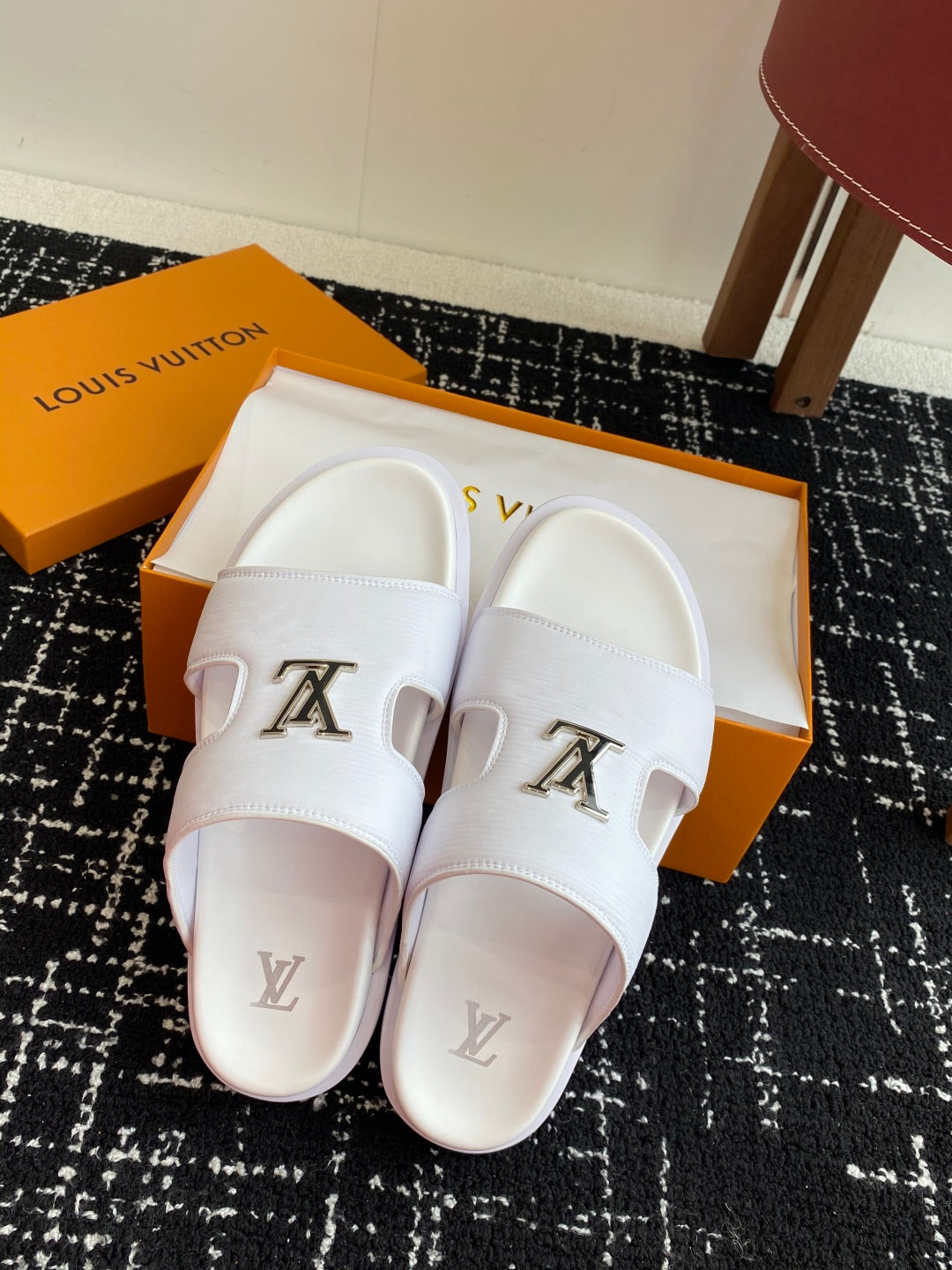 LuxluxHouse Best Quality Sandals Louis Vuitton