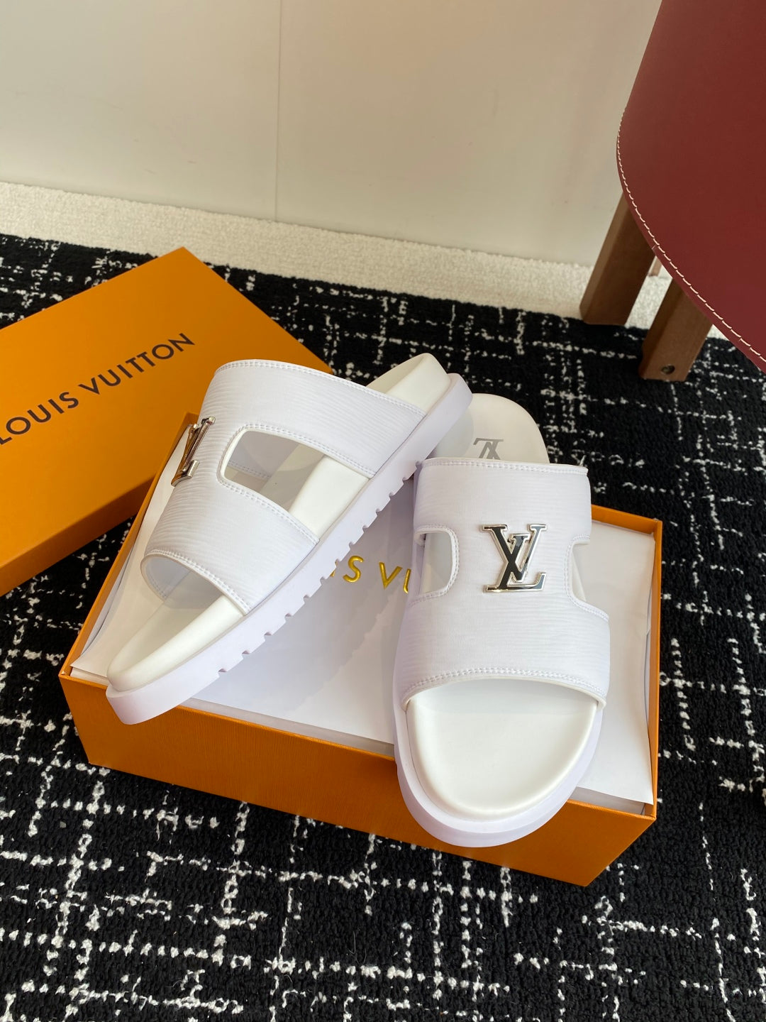 LuxluxHouse Best Quality Sandals Louis Vuitton