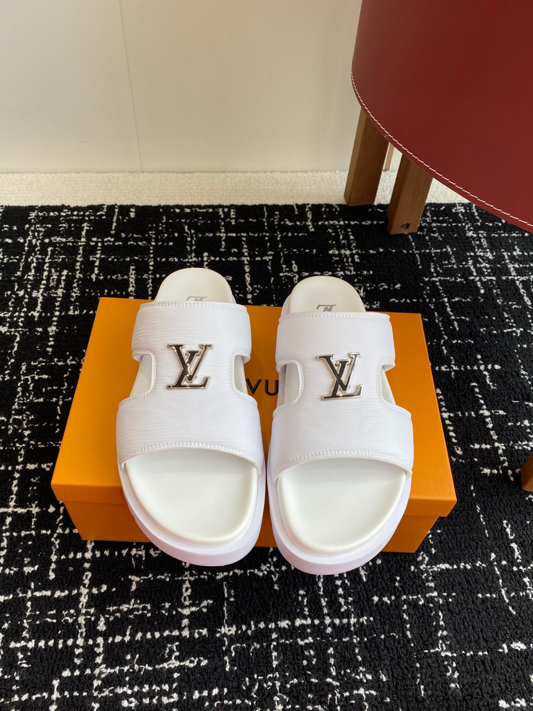 LuxluxHouse Best Quality Sandals Louis Vuitton