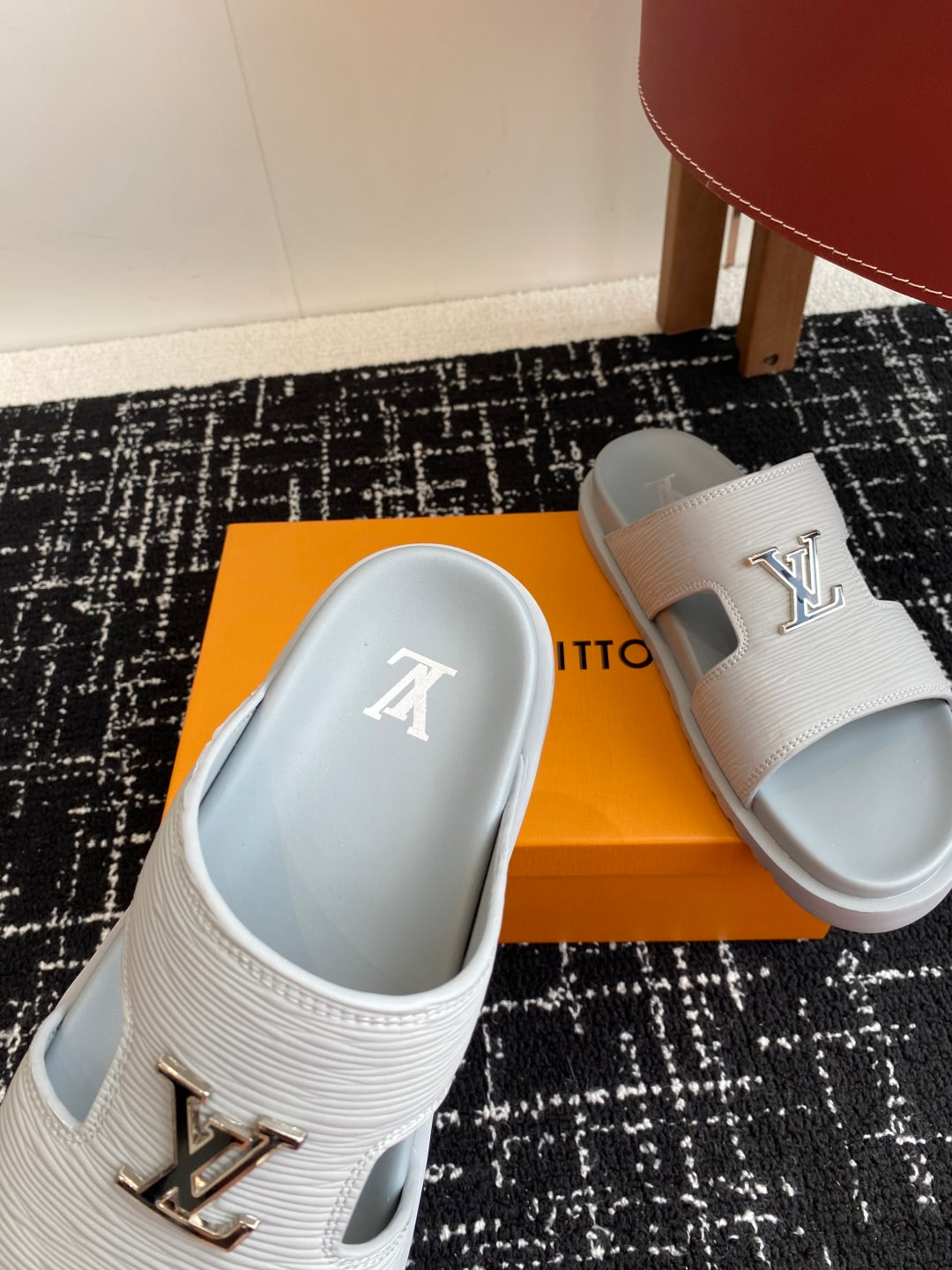 LuxluxHouse Best Quality Sandals Louis Vuitton