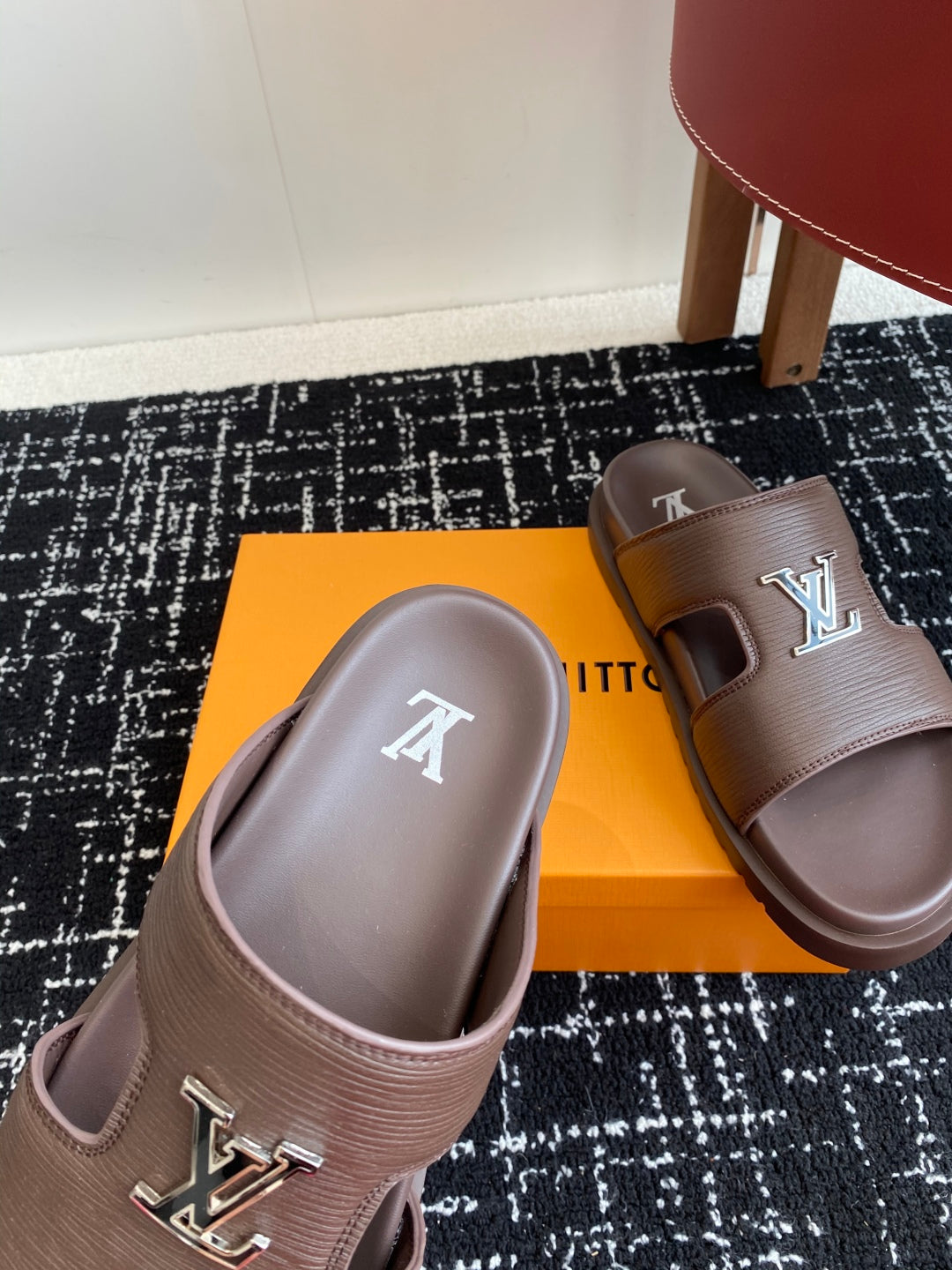 LuxluxHouse Best Quality Sandals Louis Vuitton