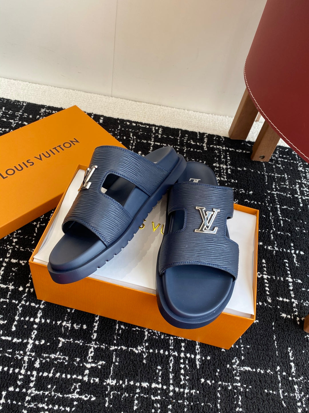 LuxluxHouse Best Quality Sandals Louis Vuitton