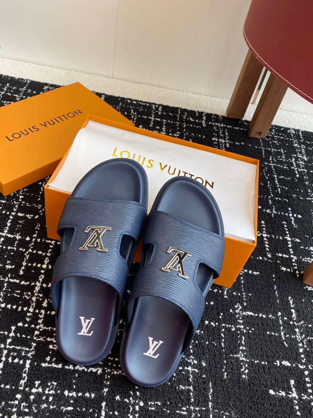 LuxluxHouse Best Quality Sandals Louis Vuitton
