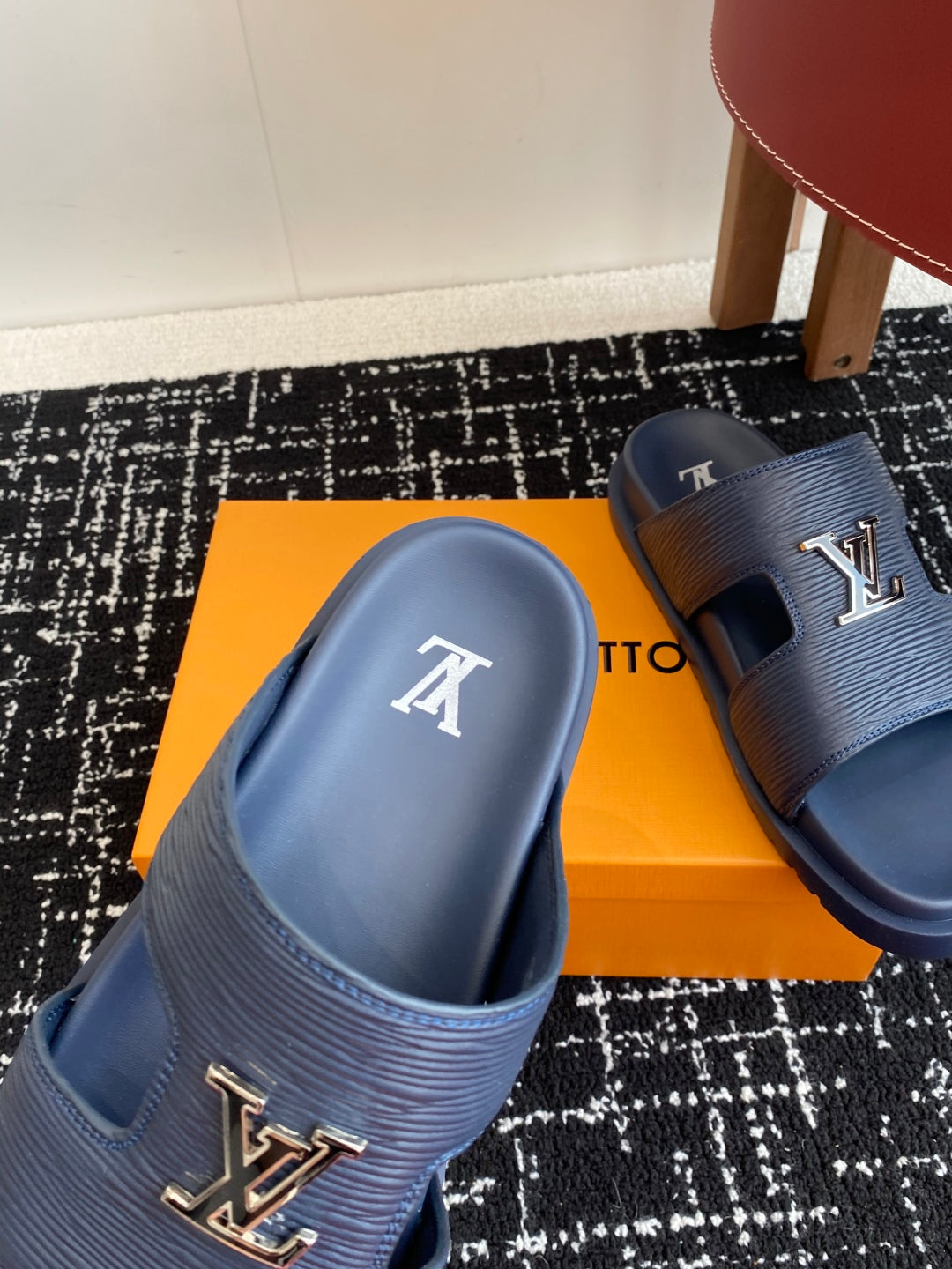 LuxluxHouse Best Quality Sandals Louis Vuitton