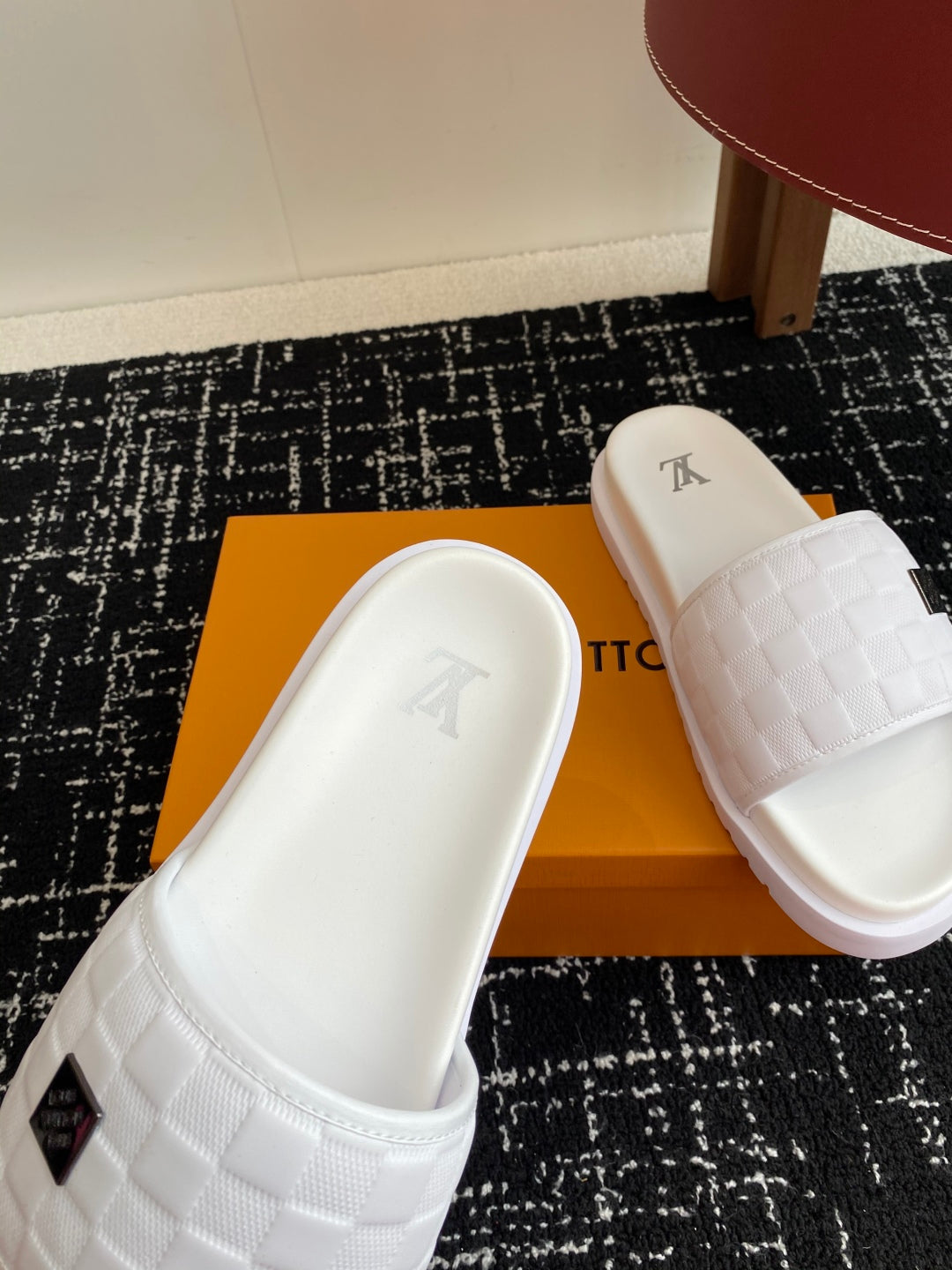 LuxluxHouse Best Quality Sandals Louis Vuitton