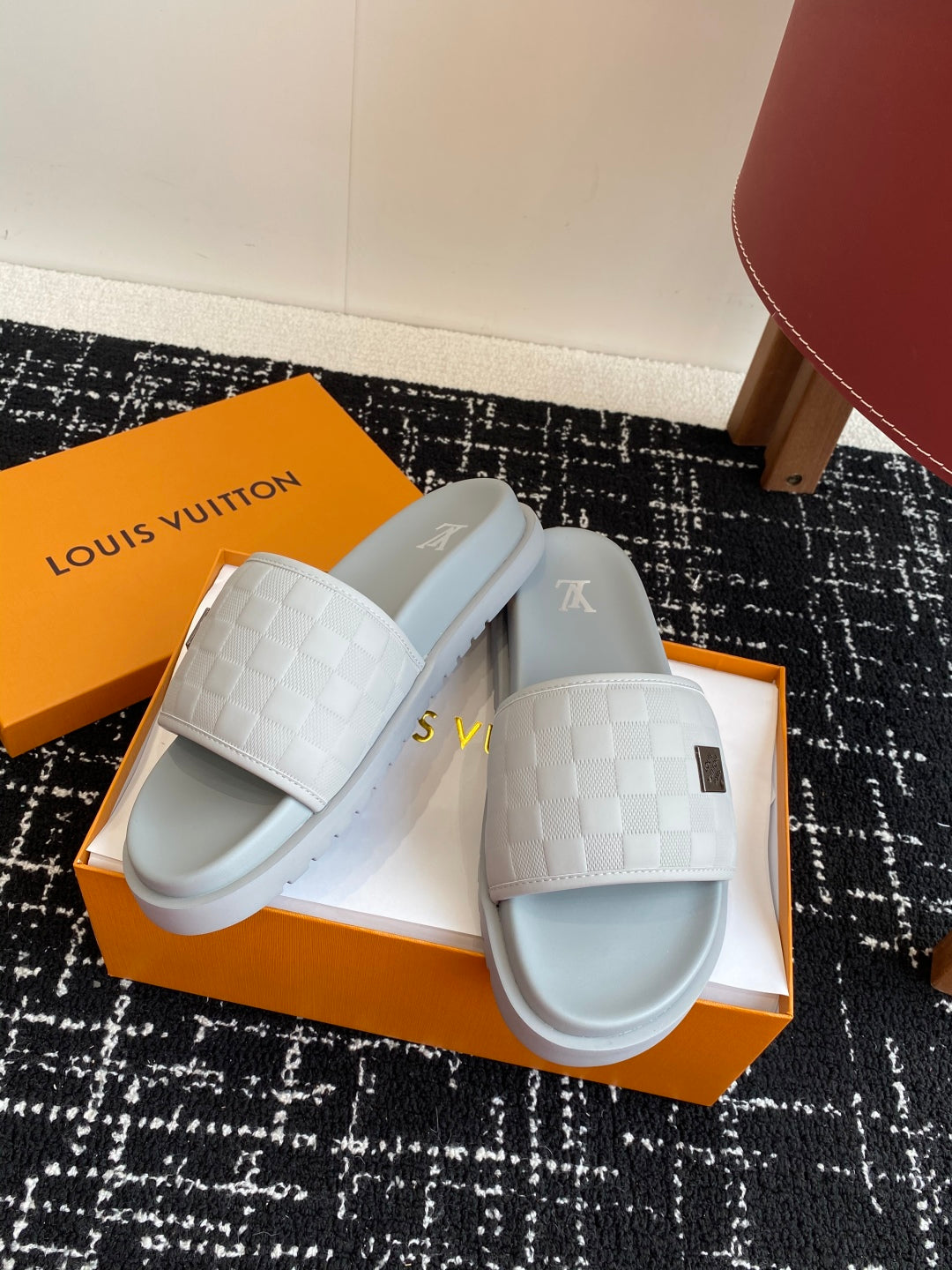 LuxluxHouse Best Quality Sandals Louis Vuitton