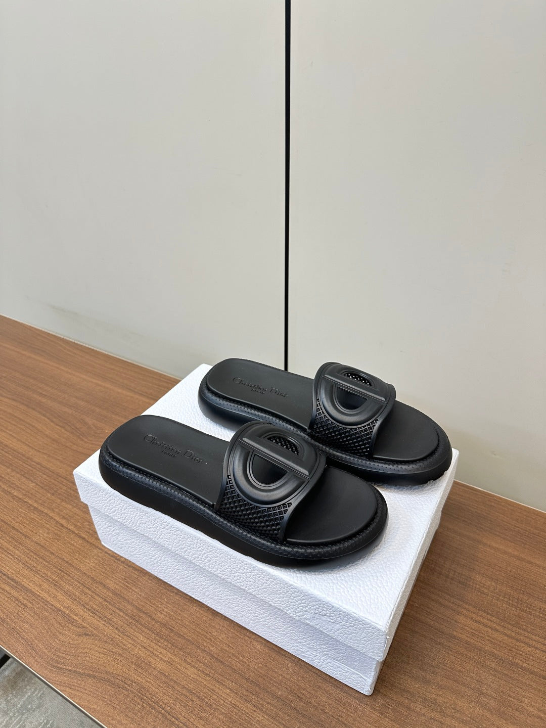 LuxluxHouse Best Quality Women Shoes Dior