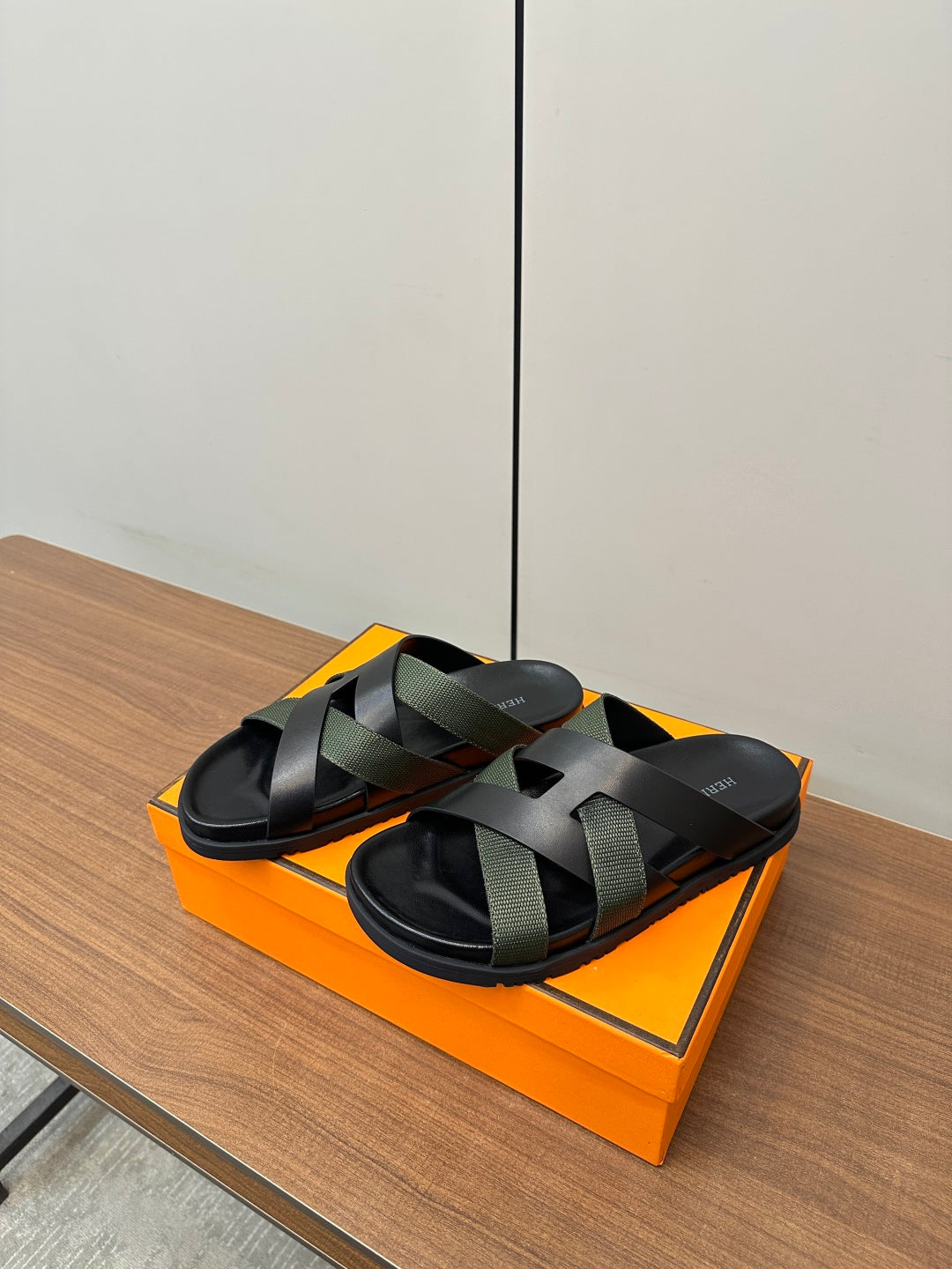 LuxluxHouse Best Quality Women Shoes Hermes