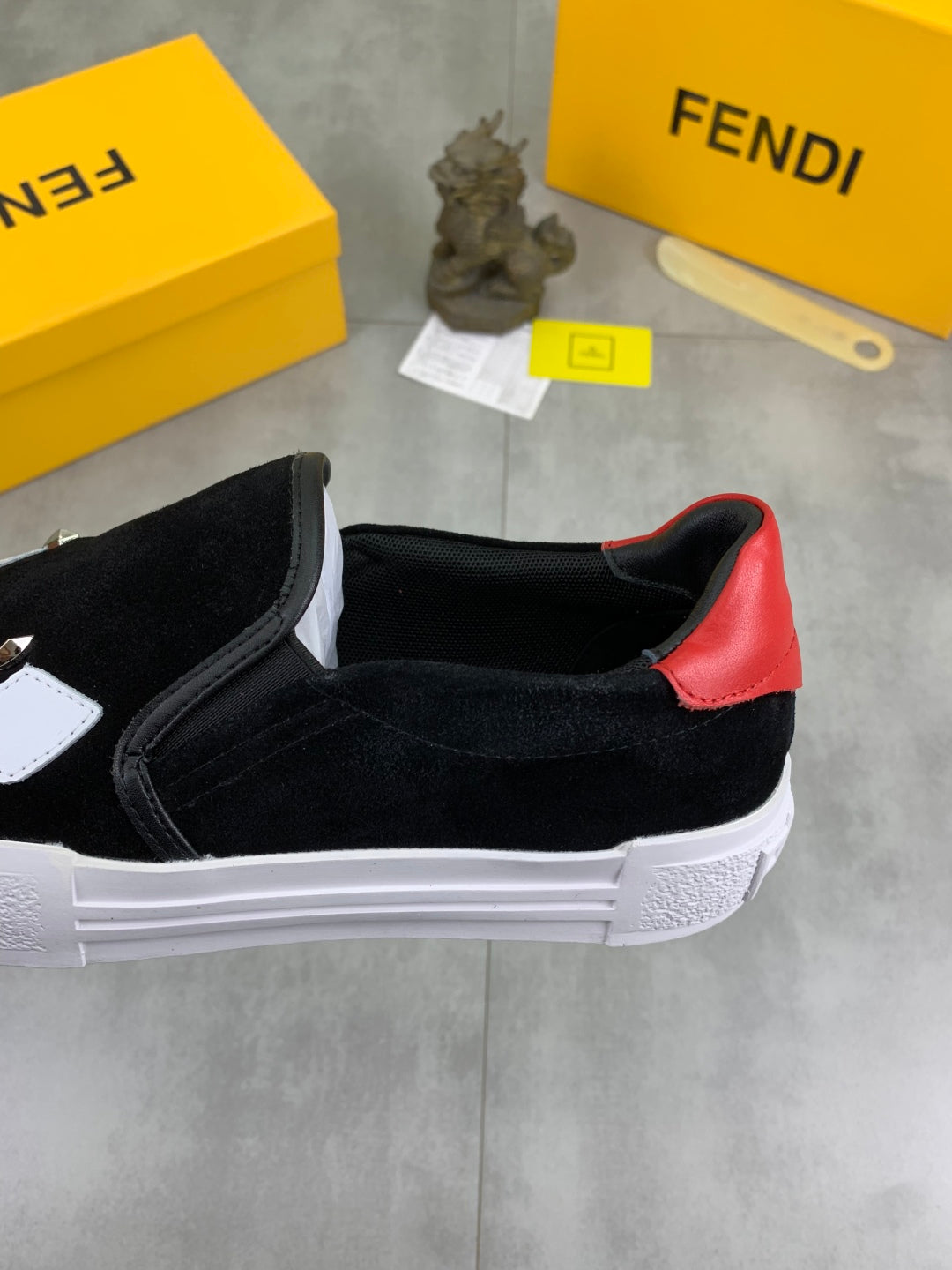 LuxluxHouse Best Quality Shoes Fendi
