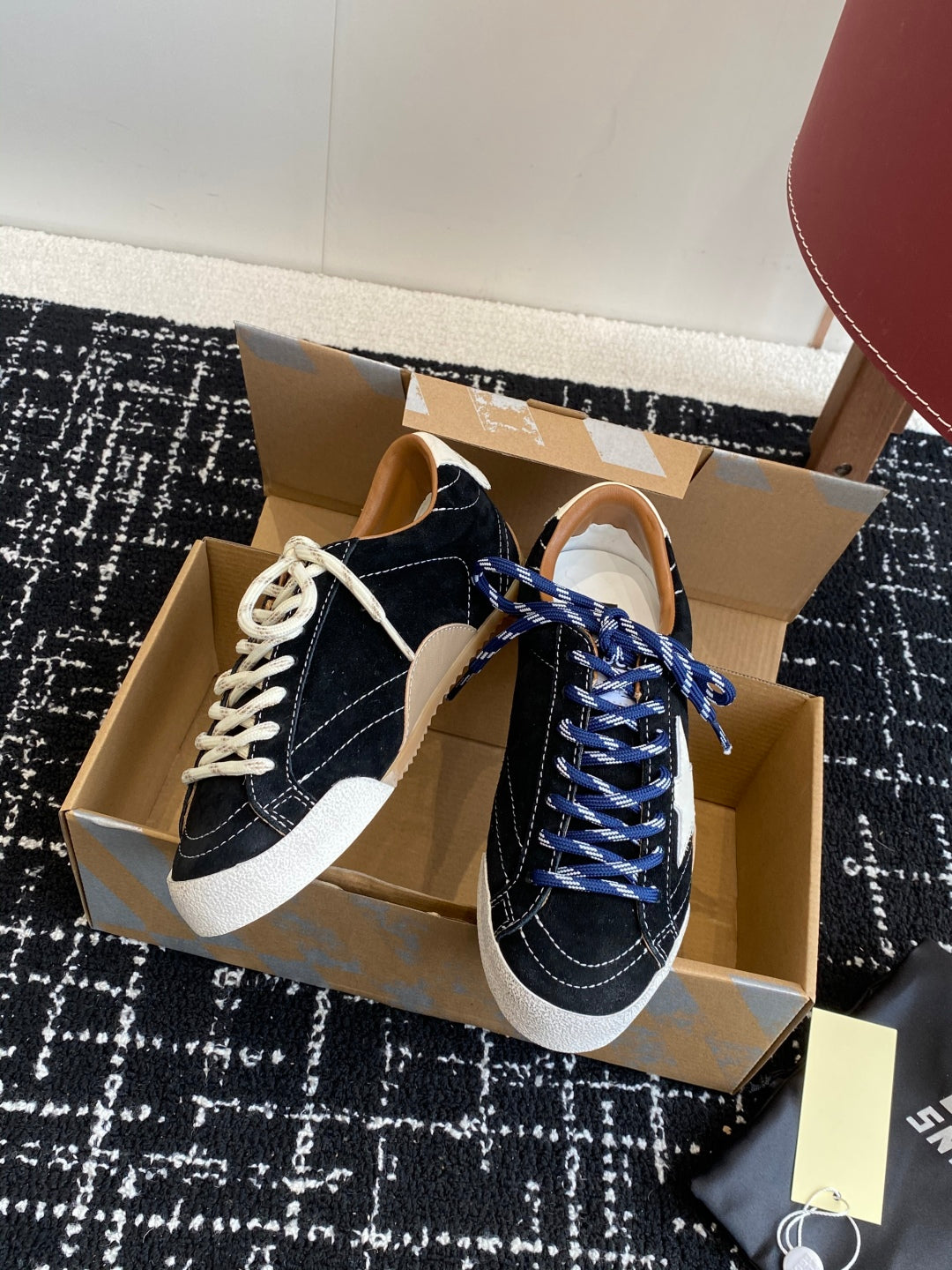 LuxluxHouse Best Quality Shoes Golden Goose