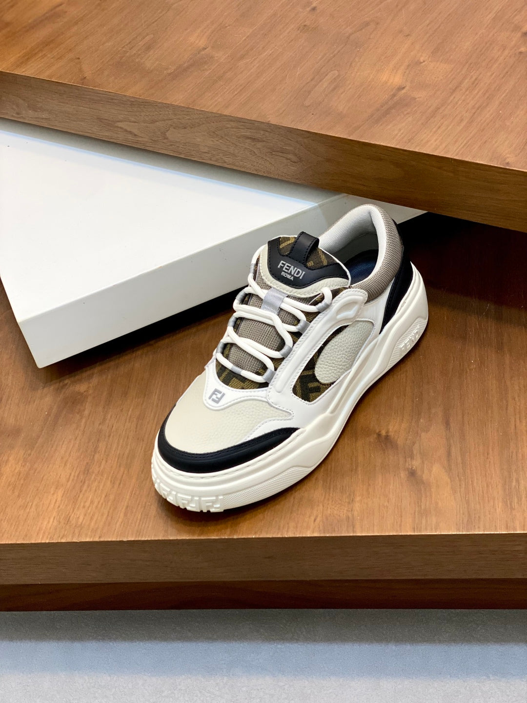 LuxluxHouse Best Quality Shoes Fendi