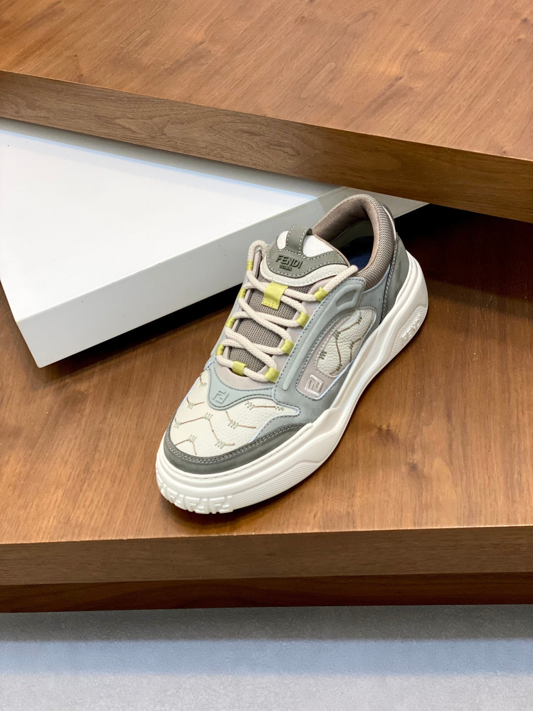 LuxluxHouse Best Quality Shoes Fendi