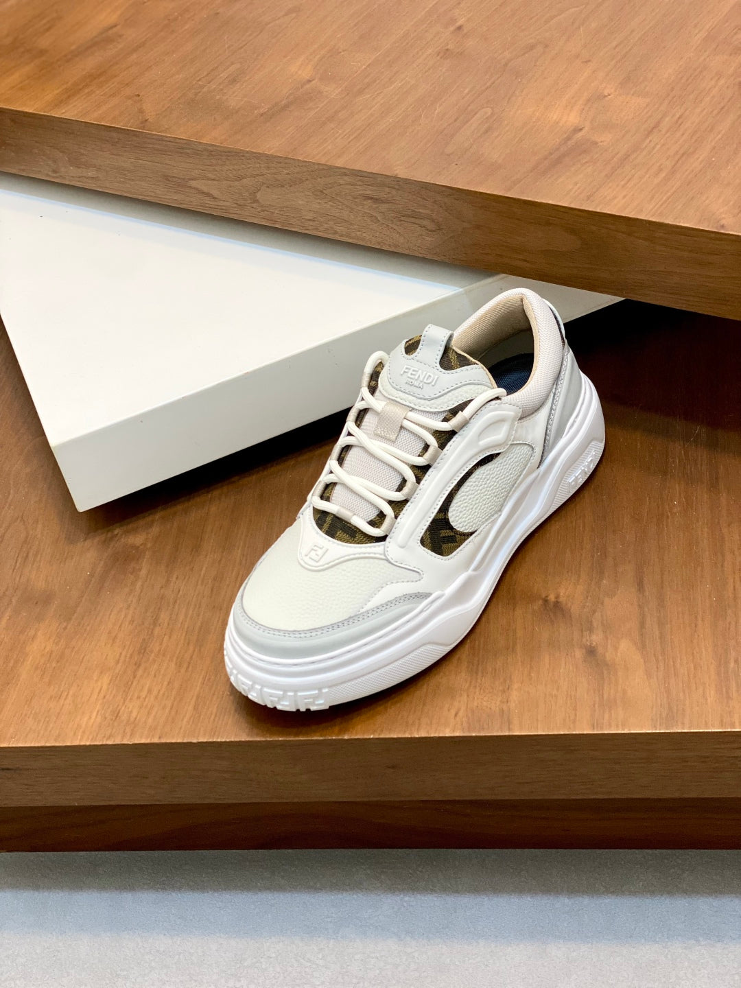 LuxluxHouse Best Quality Shoes Fendi