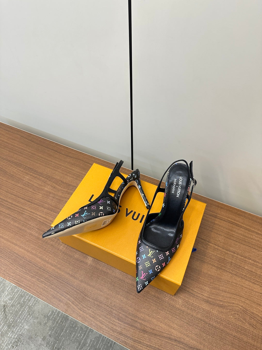 LuxluxHouse Best Quality Women Shoes Louis Vuitton