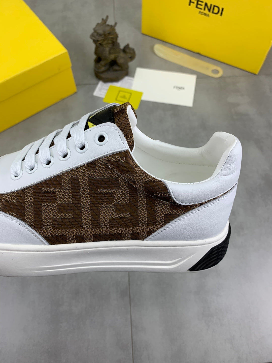 LuxluxHouse Best Quality Shoes Fendi