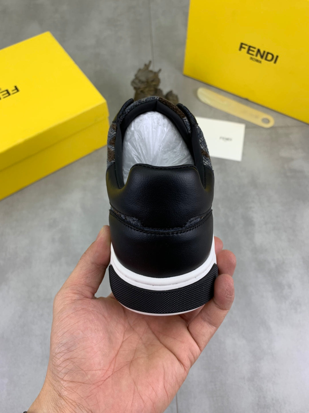 LuxluxHouse Best Quality Shoes Fendi