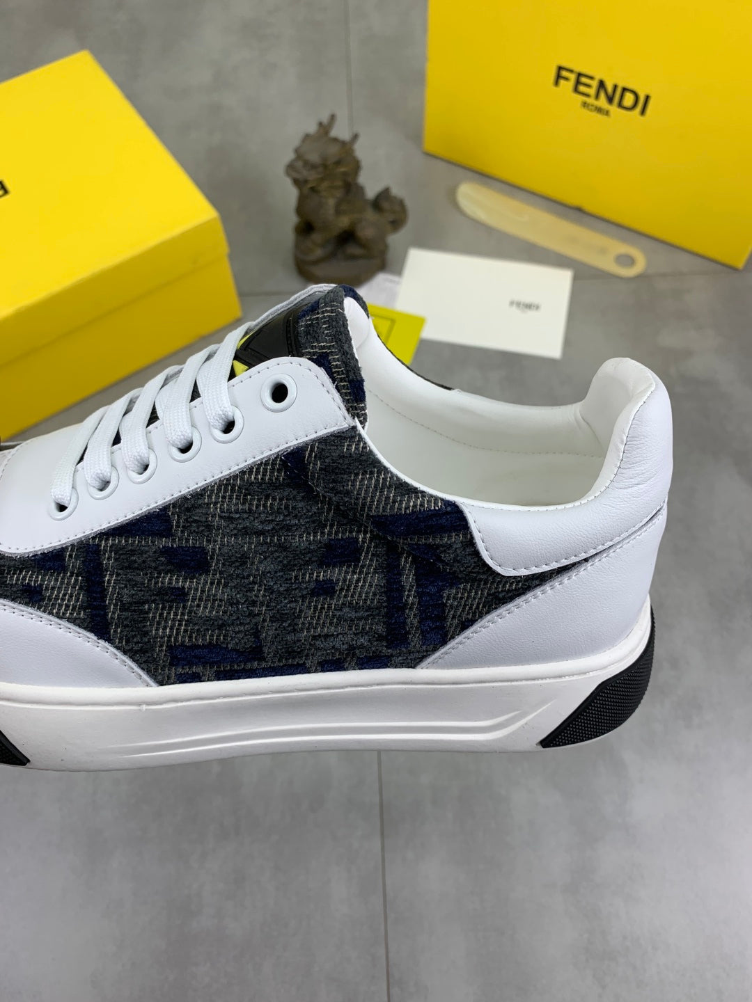 LuxluxHouse Best Quality Shoes Fendi
