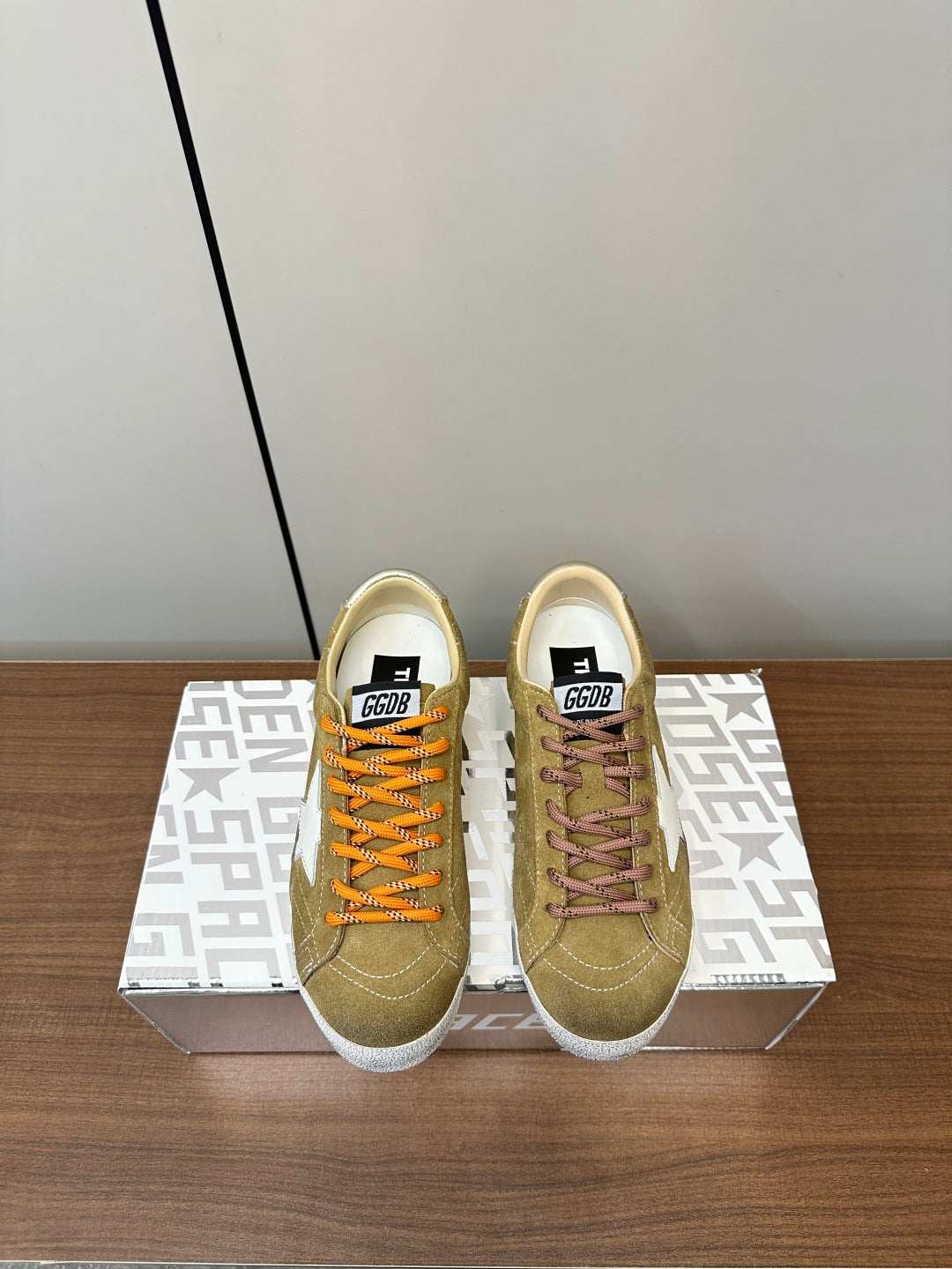 LuxluxHouse Best Quality Shoes Golden Goose