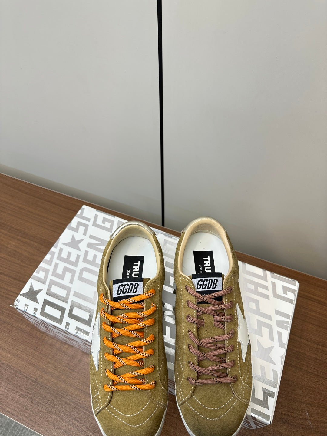 LuxluxHouse Best Quality Shoes Golden Goose