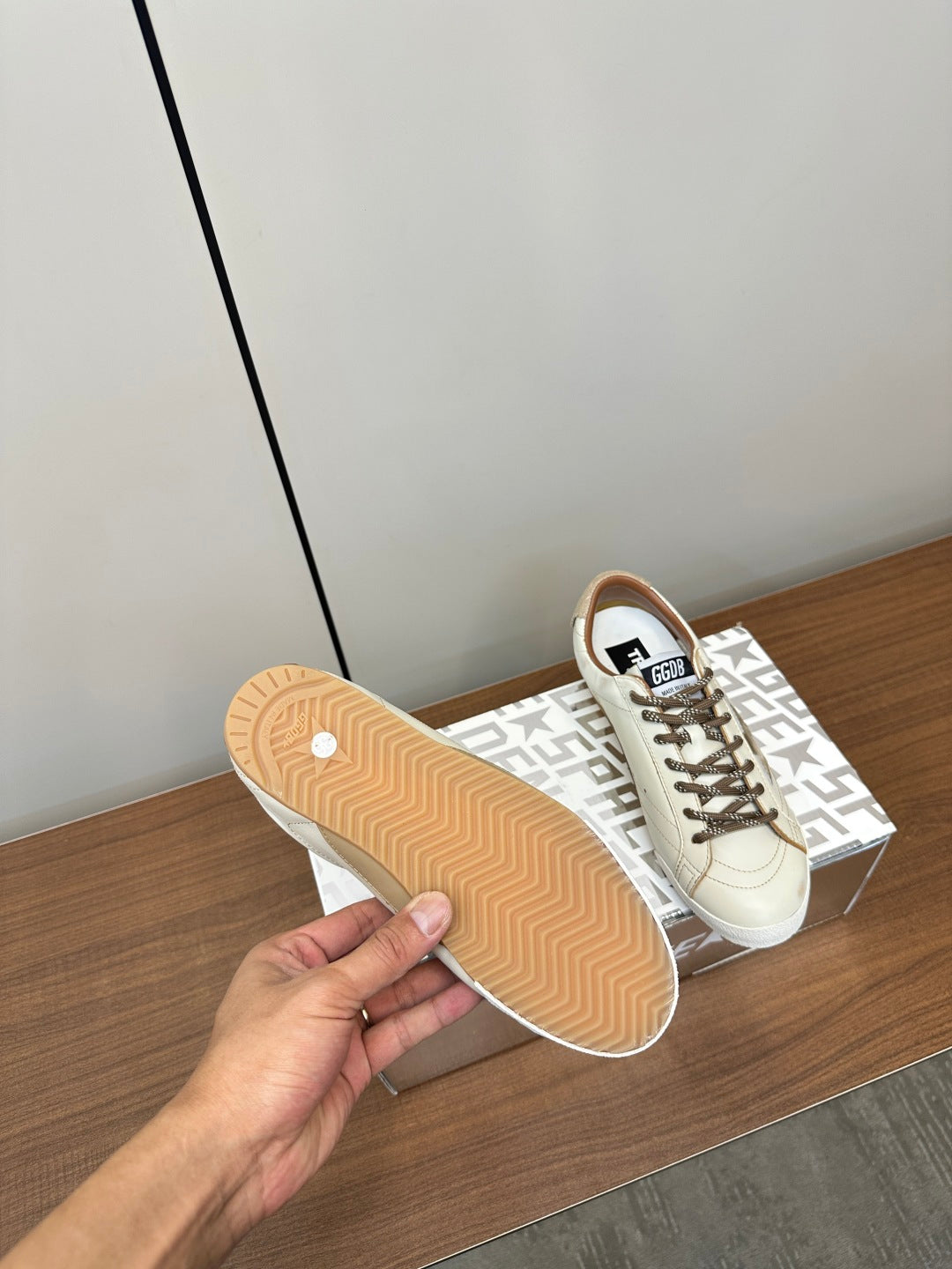 LuxluxHouse Best Quality Shoes Golden Goose